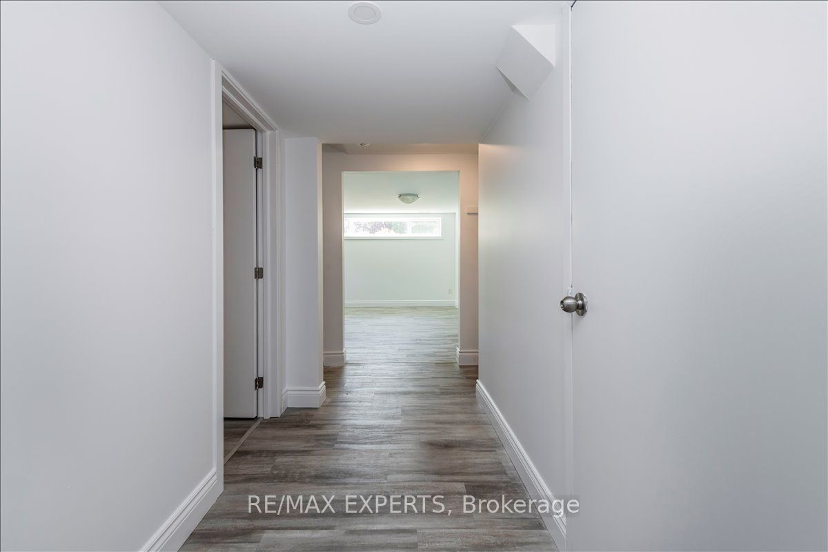 7 Willow Street Property Photo 15