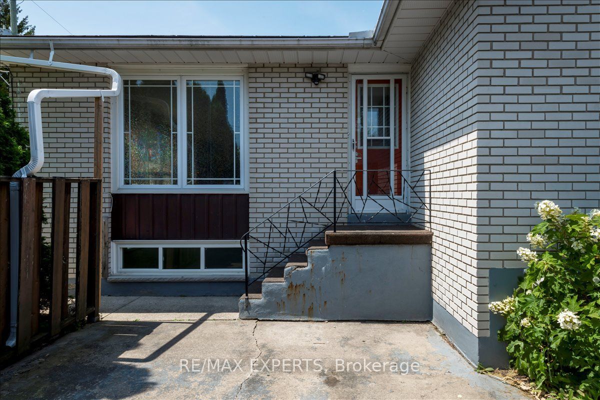 7 Willow Street Property Photo 19