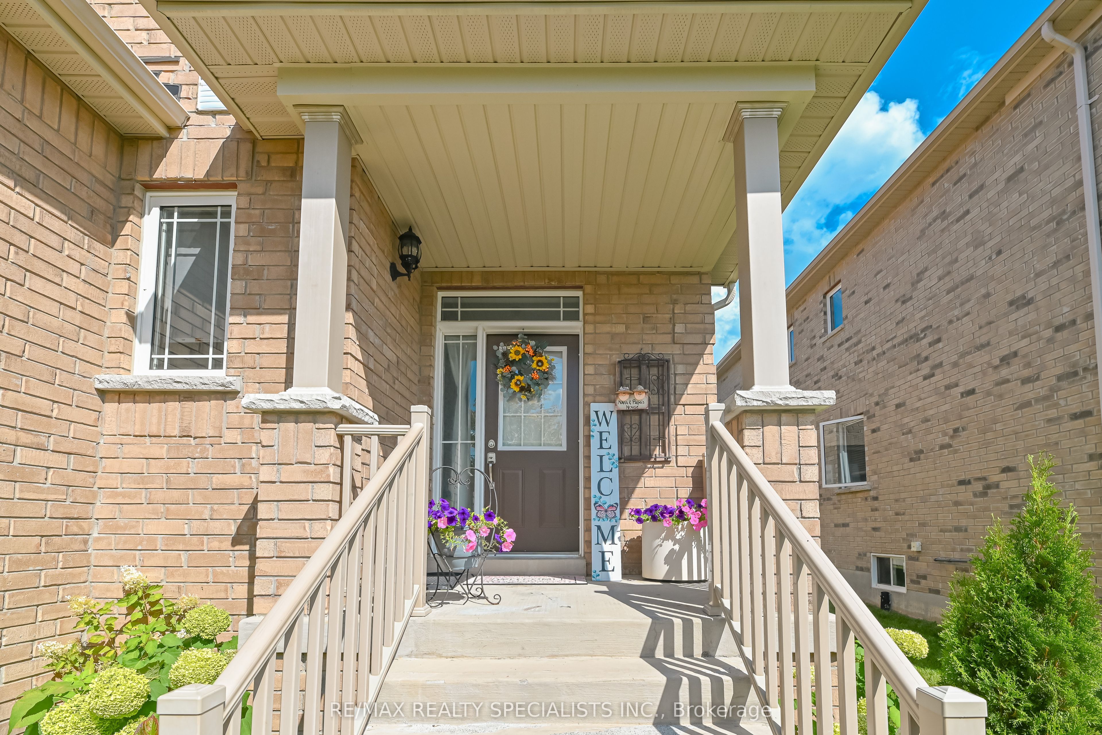 9 Academy Avenue Property Photo 3