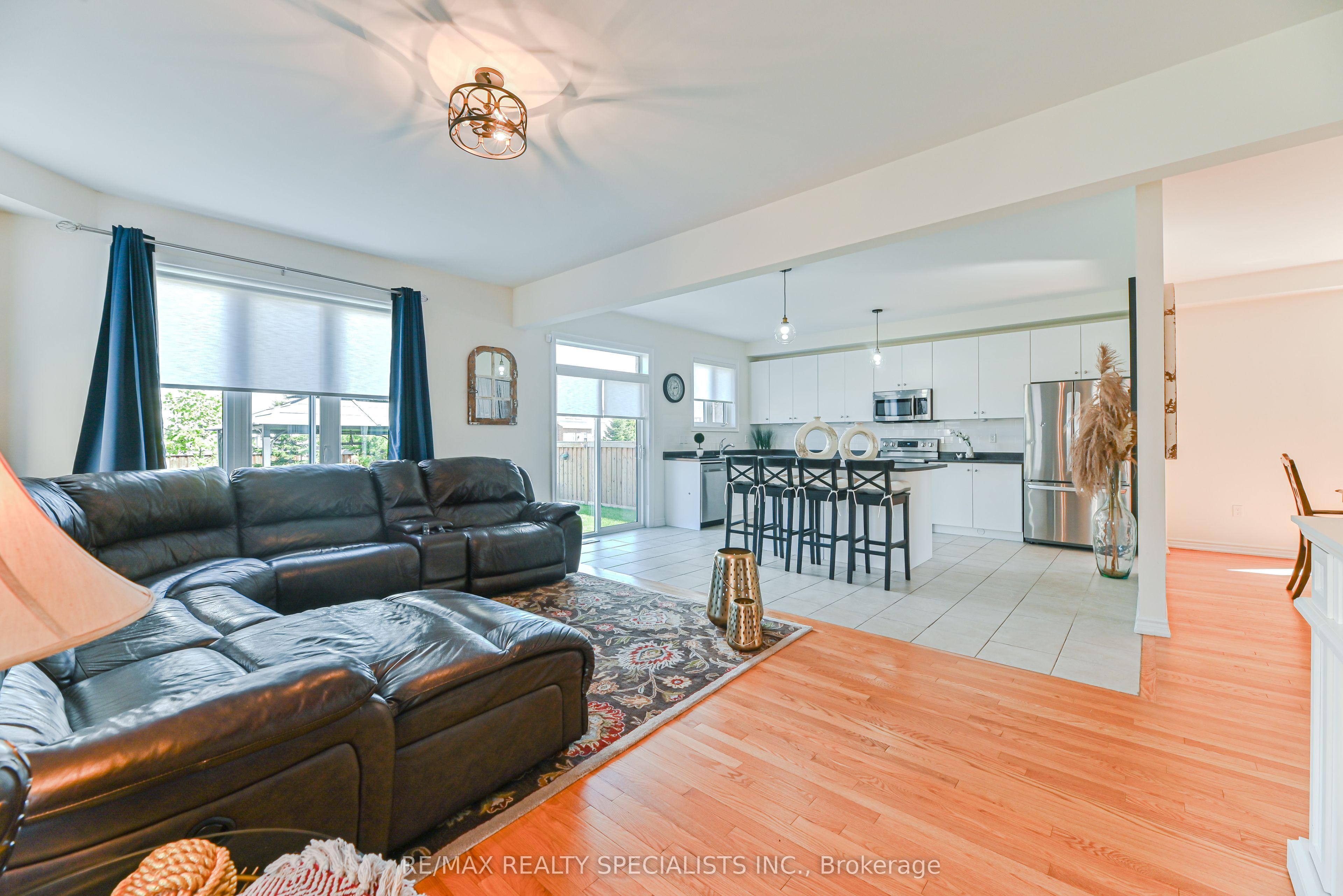 9 Academy Avenue Property Photo 14