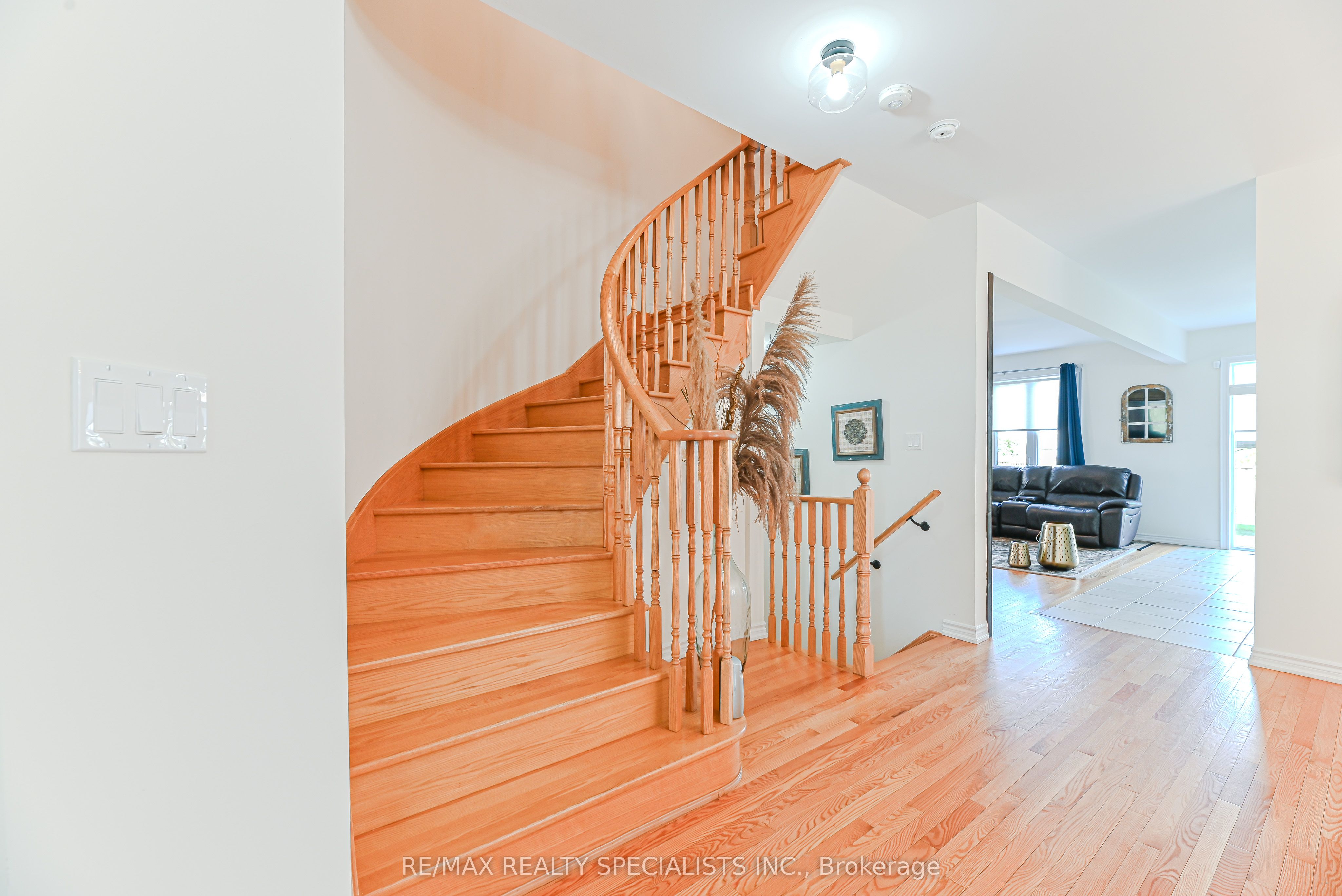 9 Academy Avenue Property Photo 22