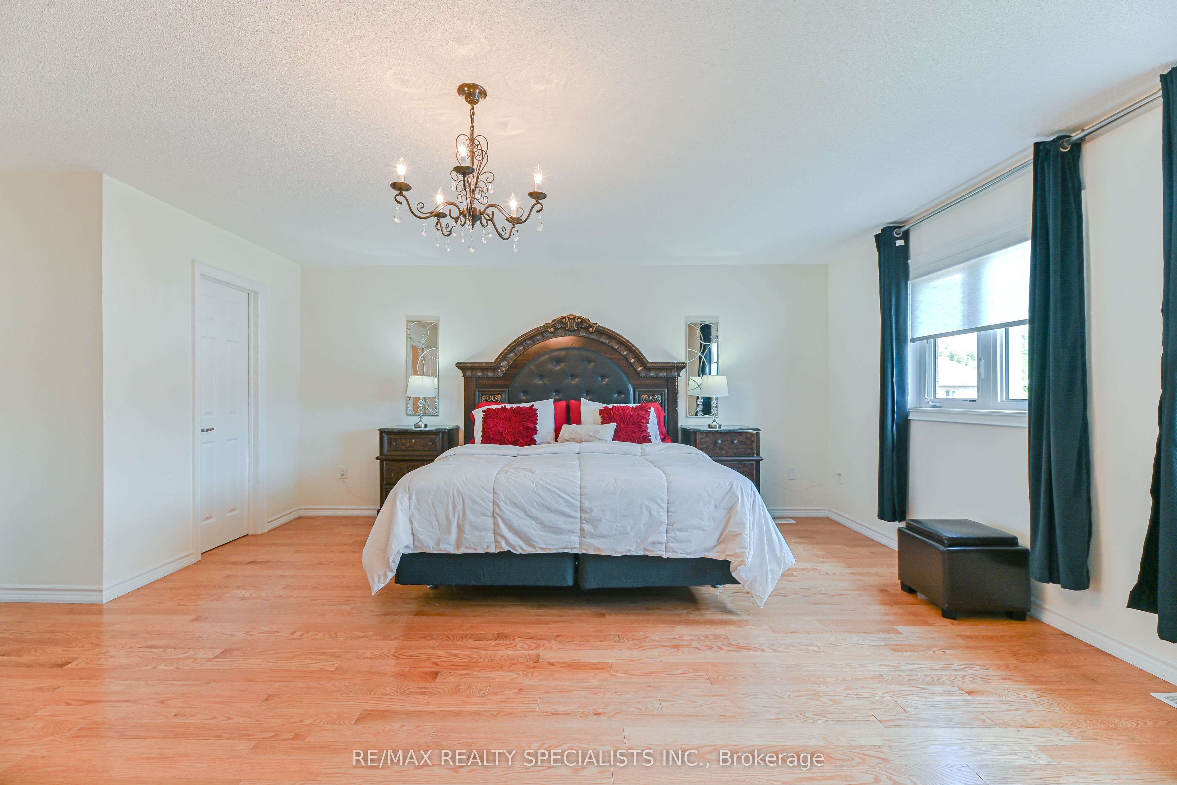 9 Academy Avenue Property Photo 24