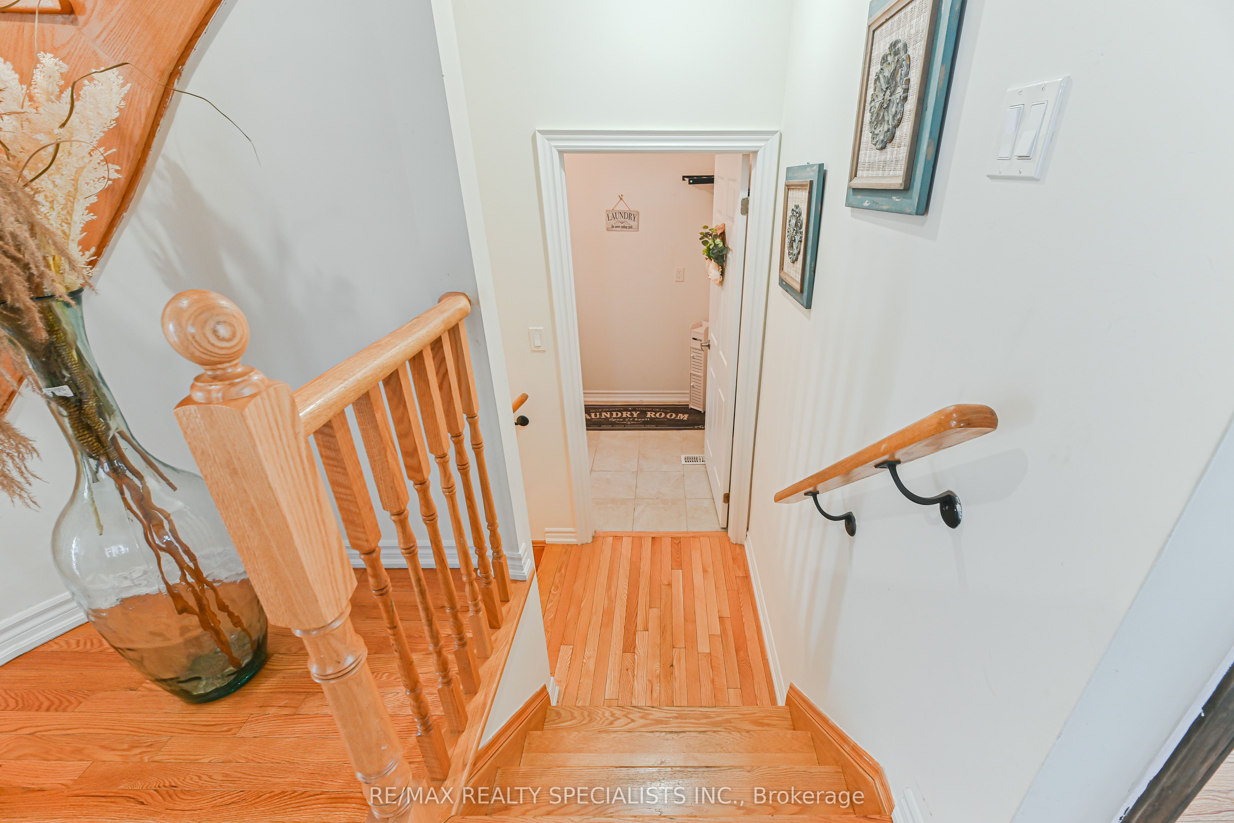 9 Academy Avenue Property Photo 41