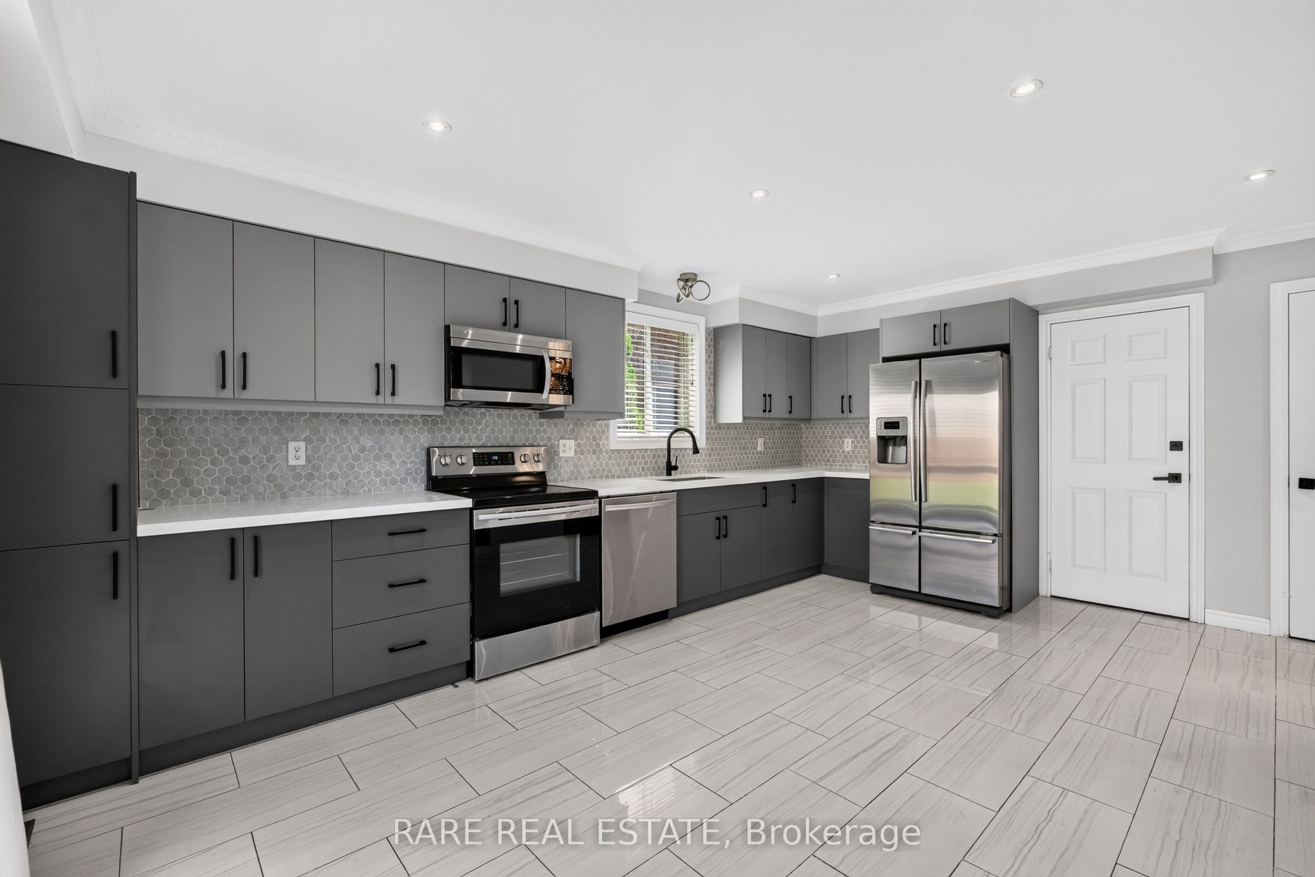 7 Michelle Drive Property Photo 16