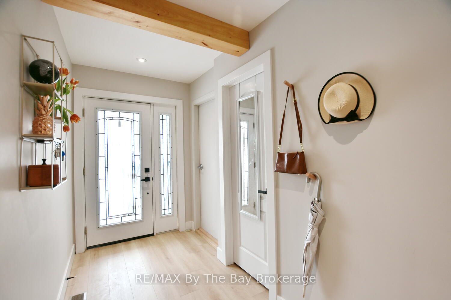 16 Caribbean Drive Property Photo 5