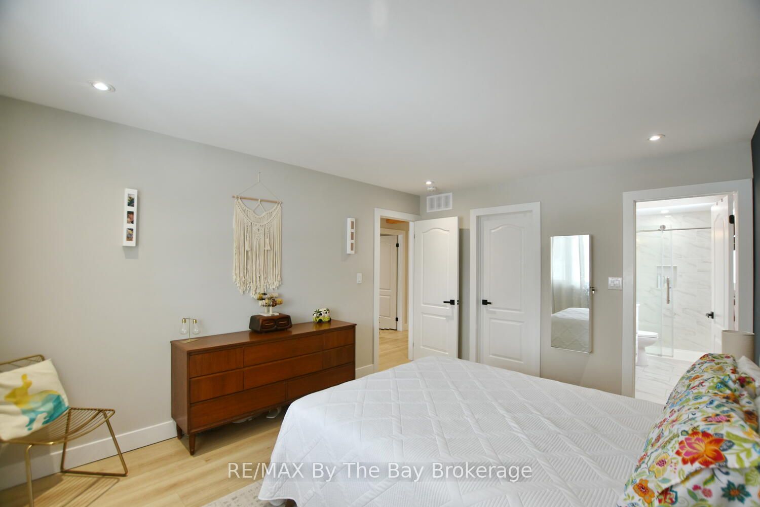 16 Caribbean Drive Property Photo 7