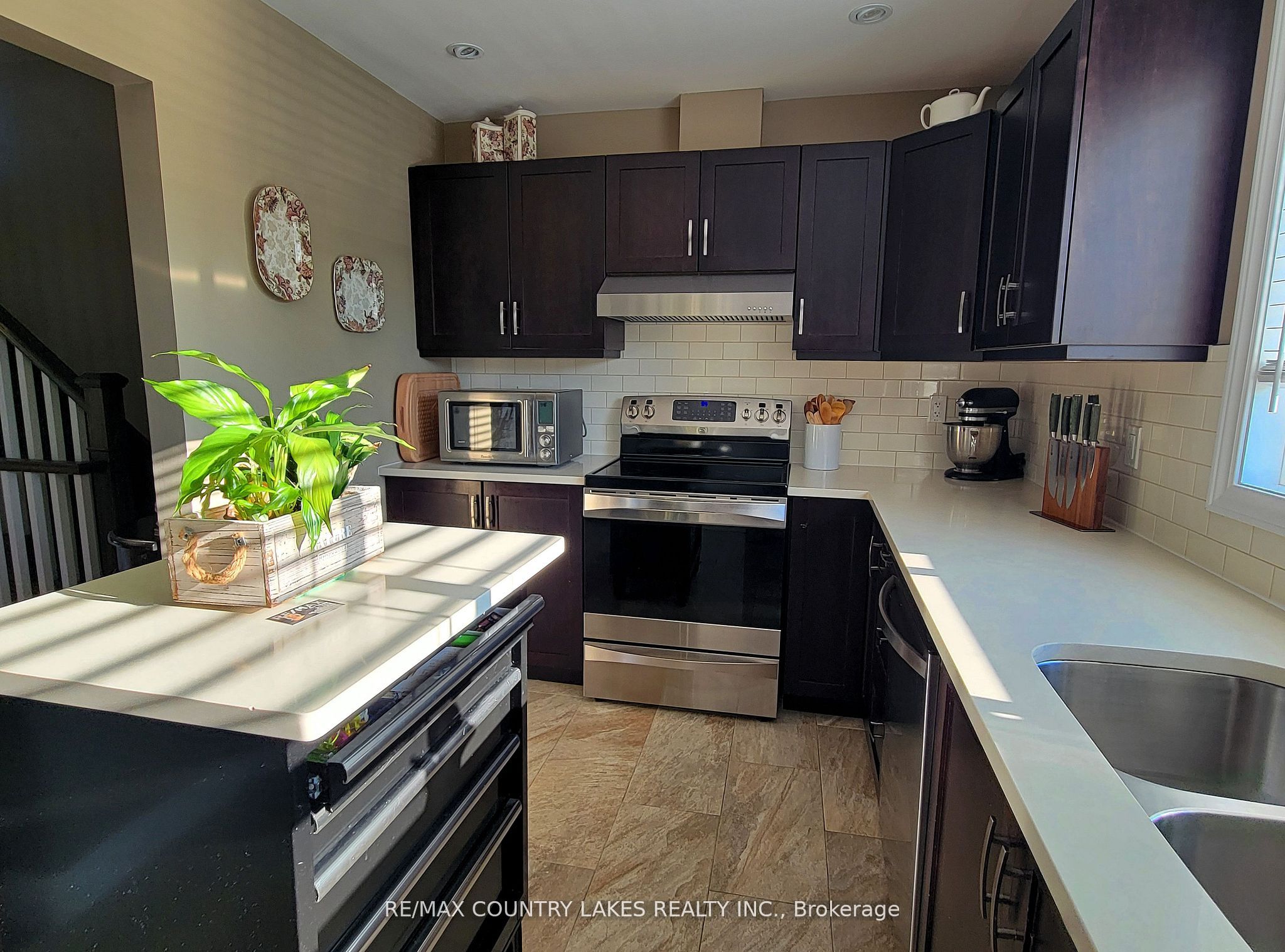 4 Paradise Boulevard 11 Property Photo 21