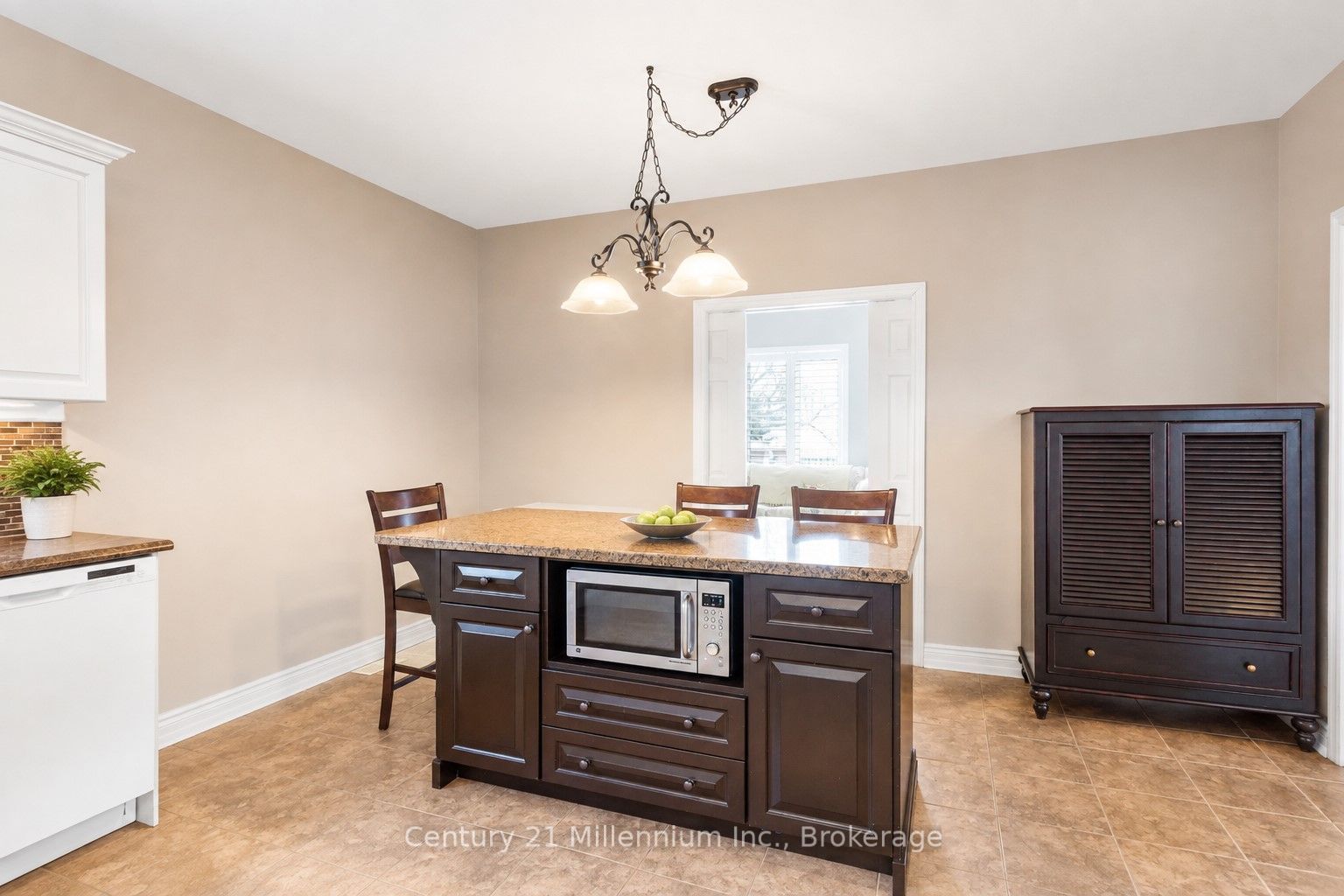 9 Hill Street Property Photo 7