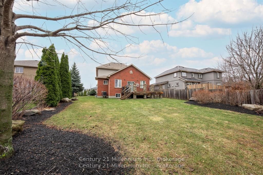 9 Hill Street Property Photo 23
