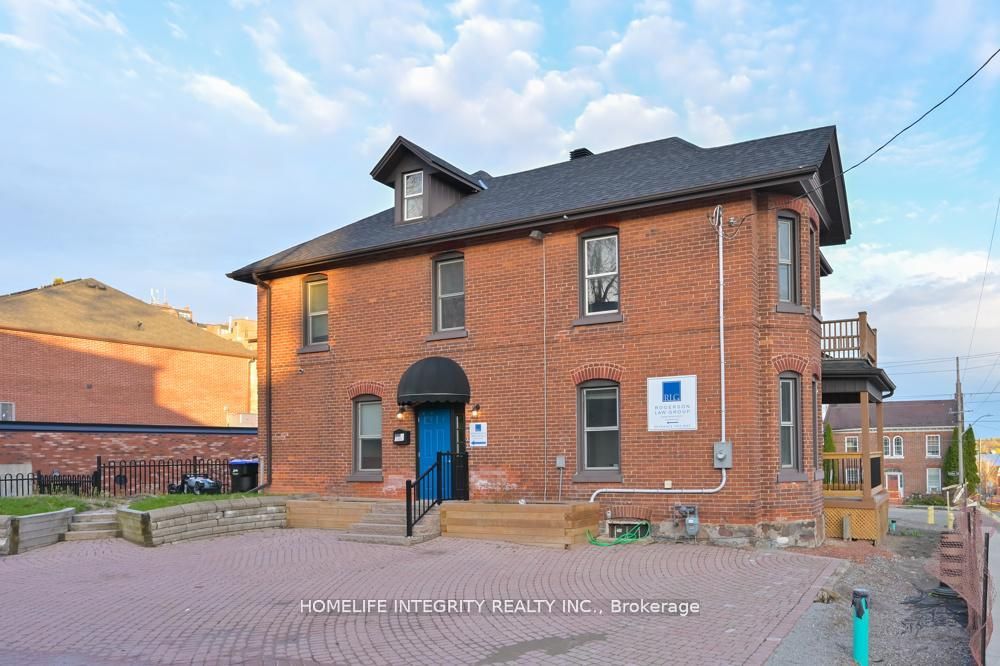 25 BERCZY Street Property Photo 1