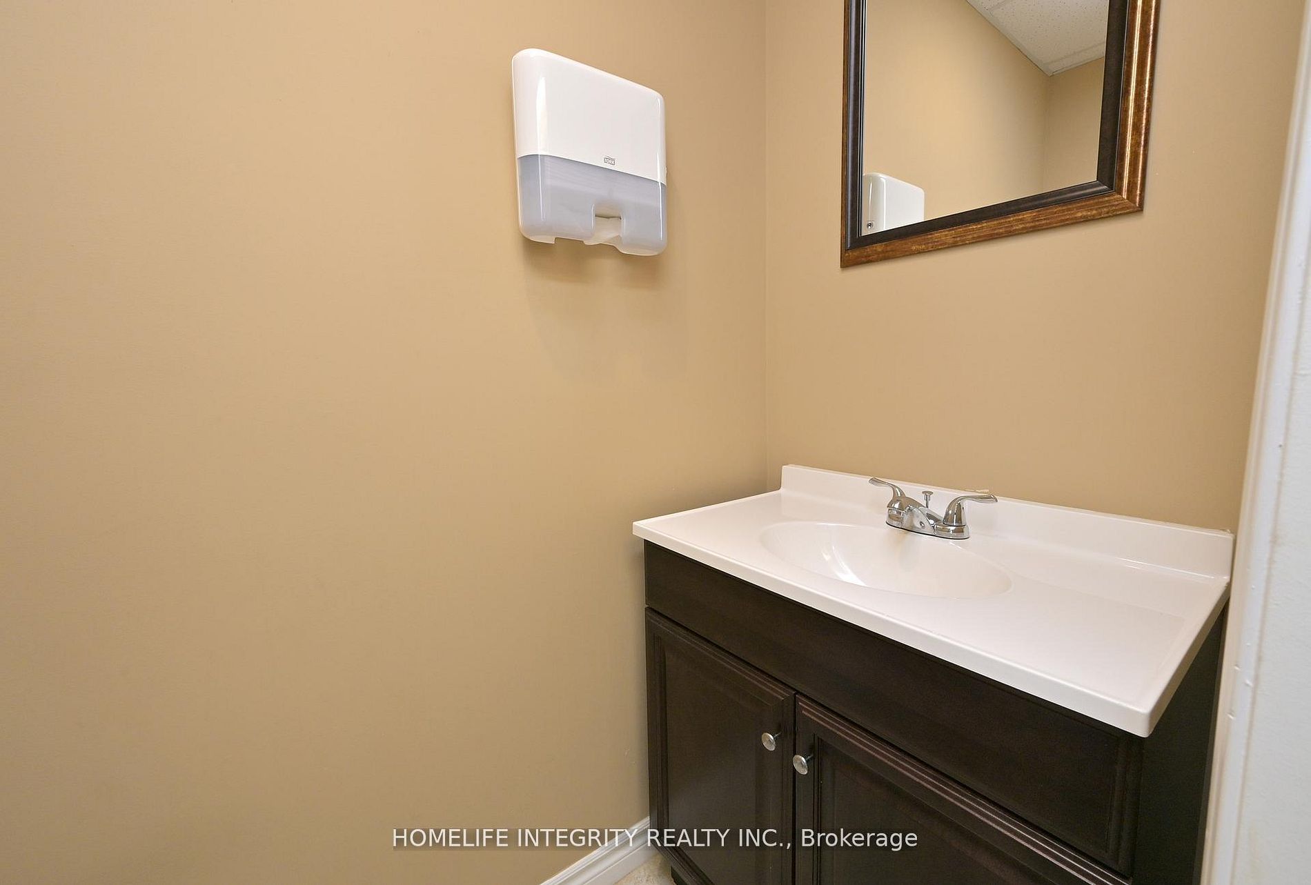 25 Berczy Street Property Photo 17