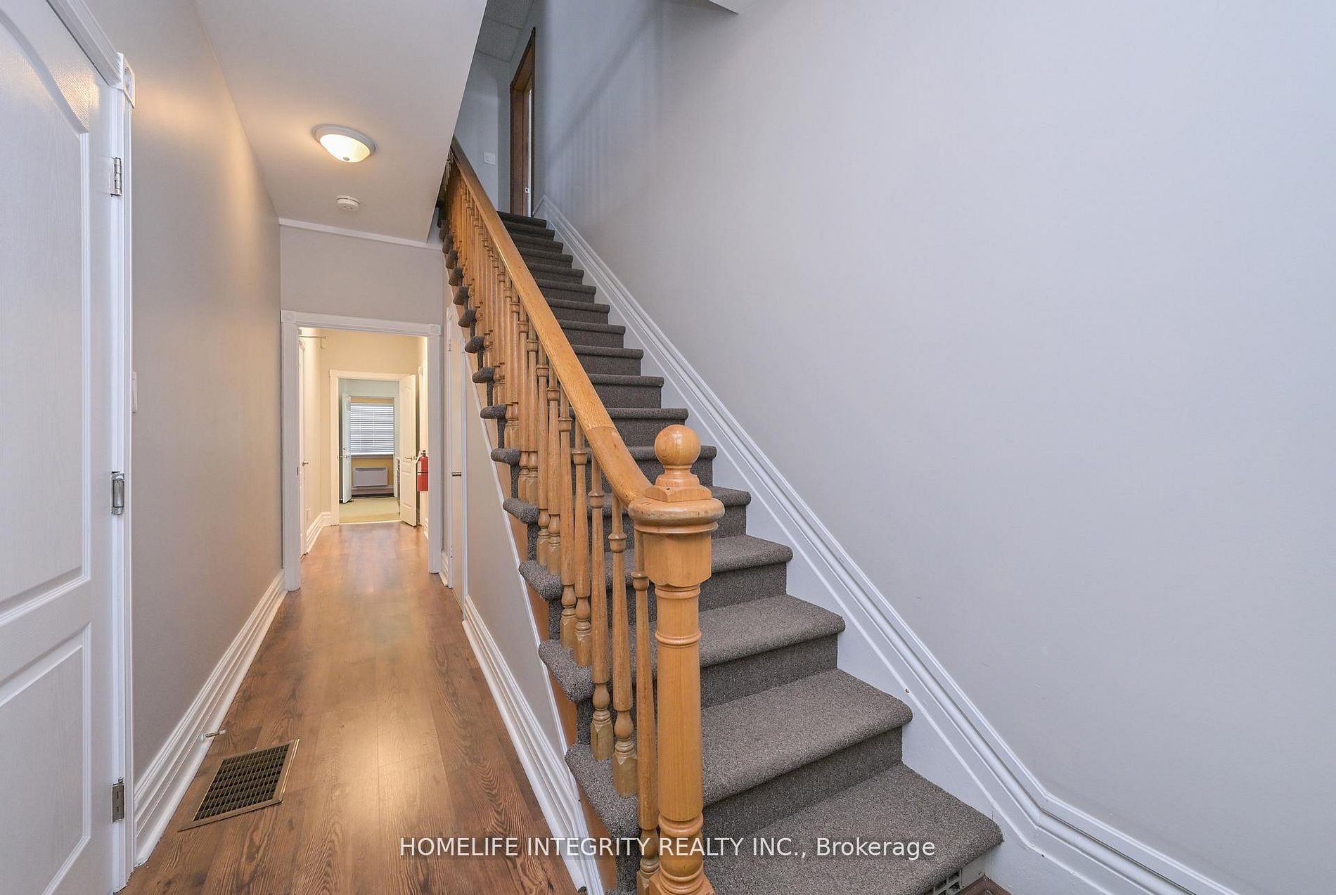 25 Berczy Street Property Photo 21