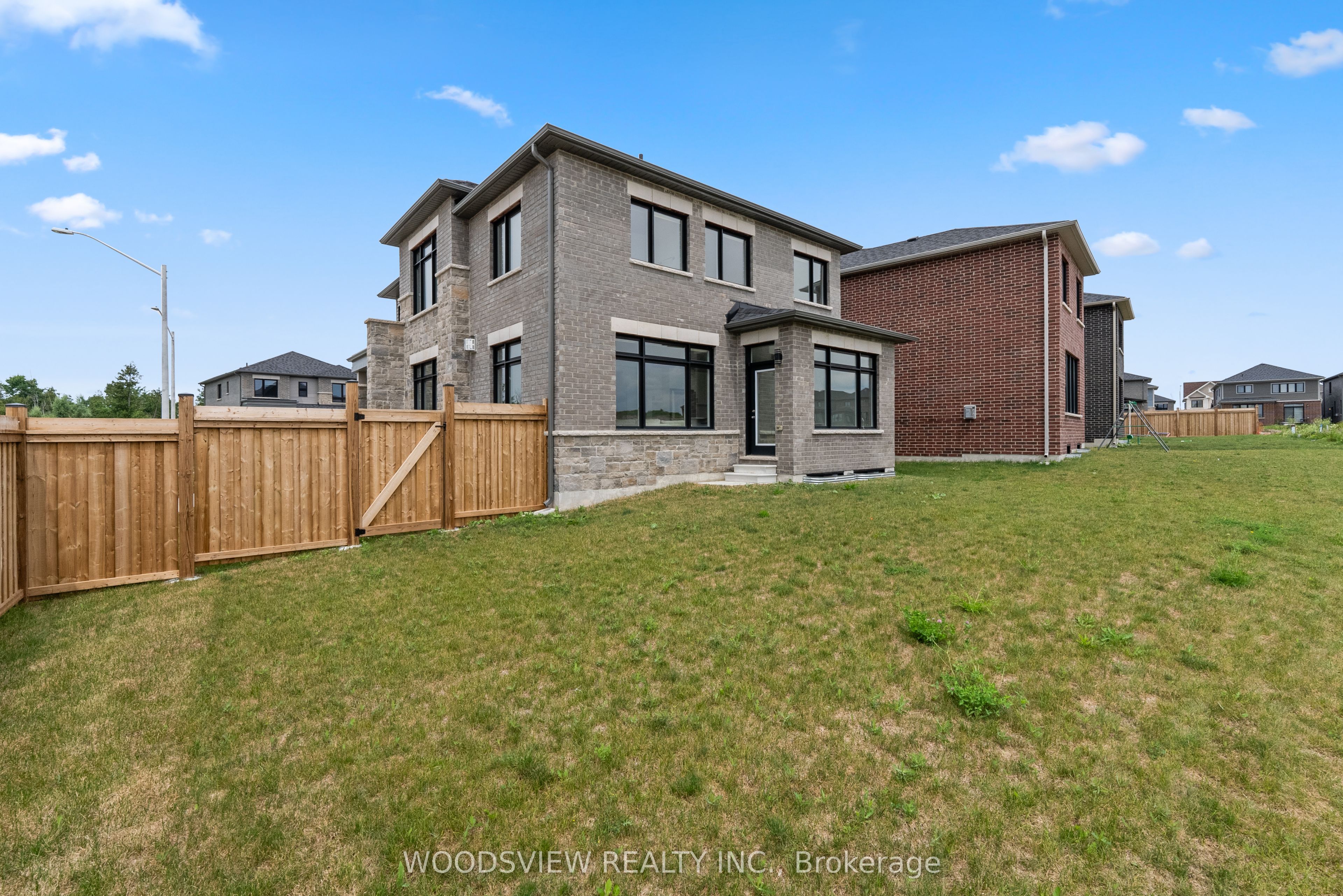 91 Thicketwood Avenue Property Photo 45