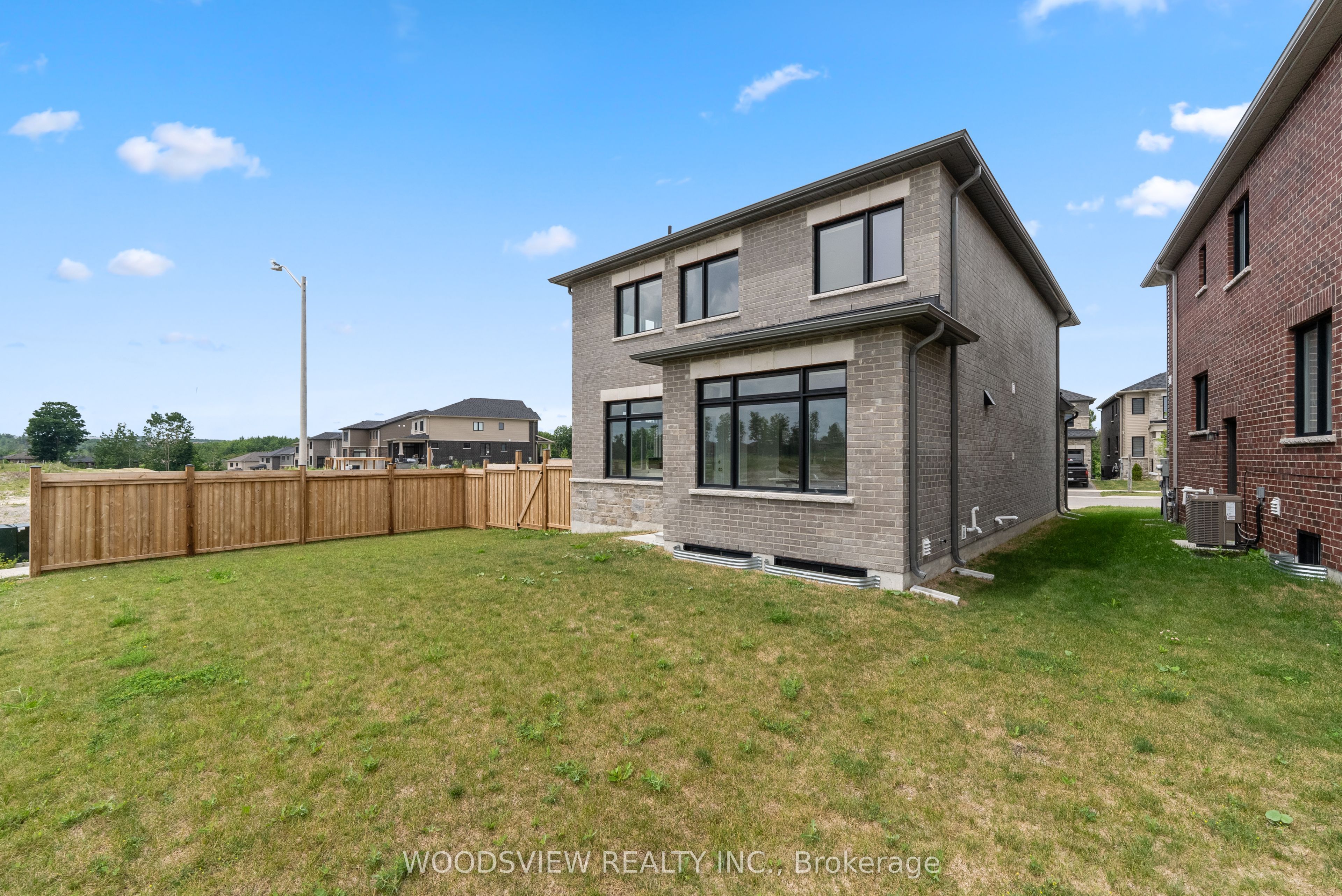 91 Thicketwood Avenue Property Photo 46