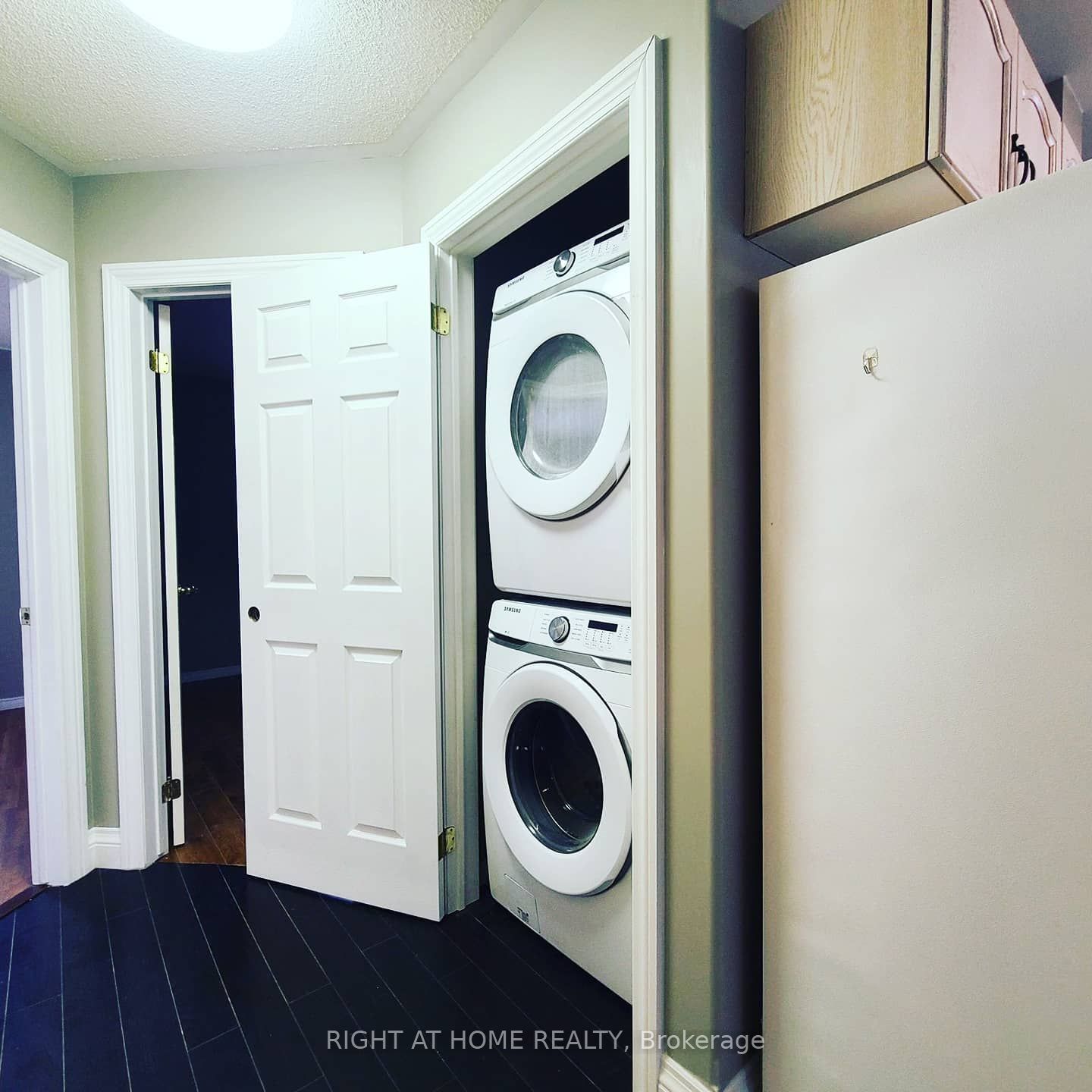 162 Hanmer Street E Property Photo 7