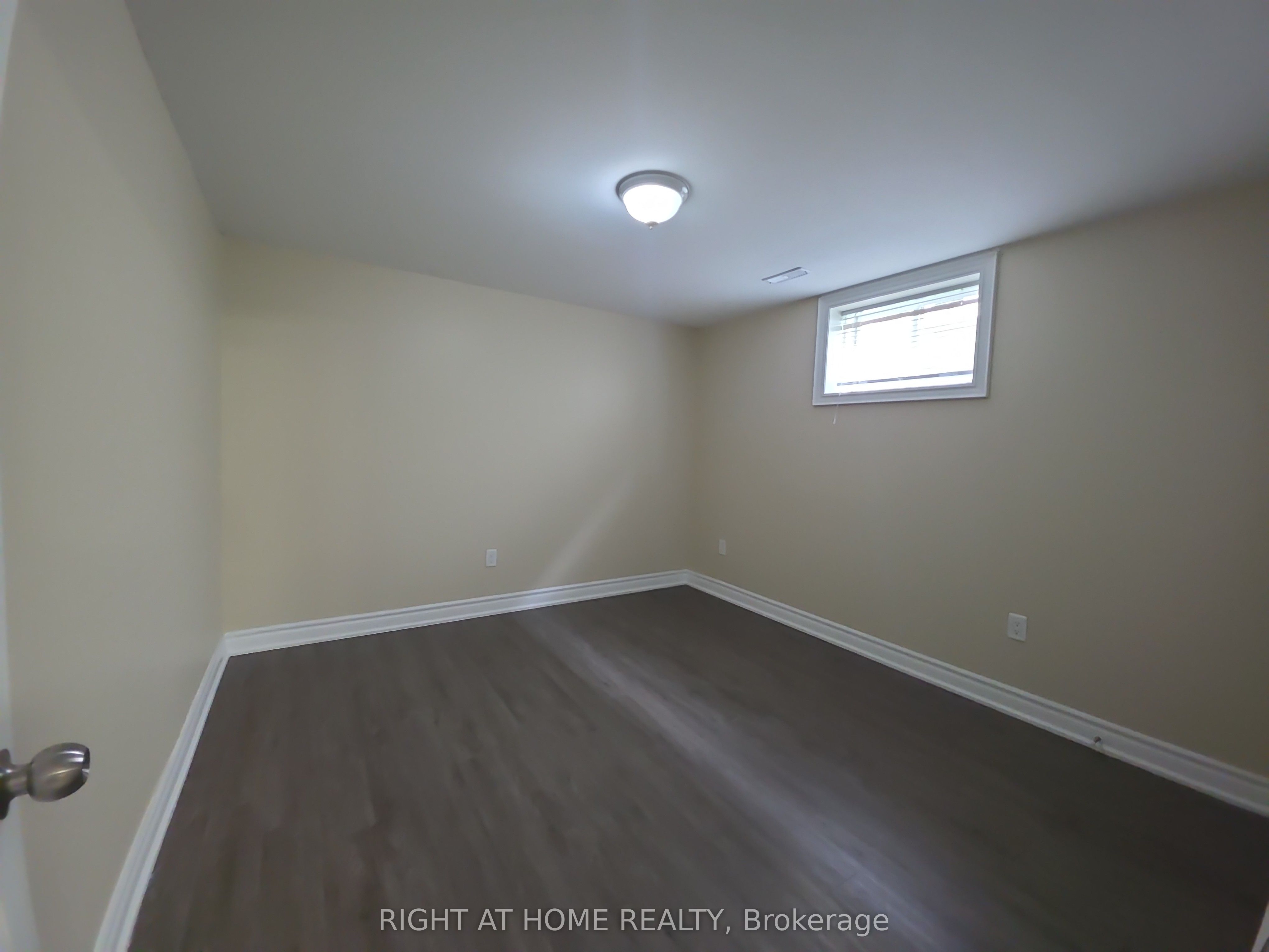 162 Hanmer Street E Property Photo 13