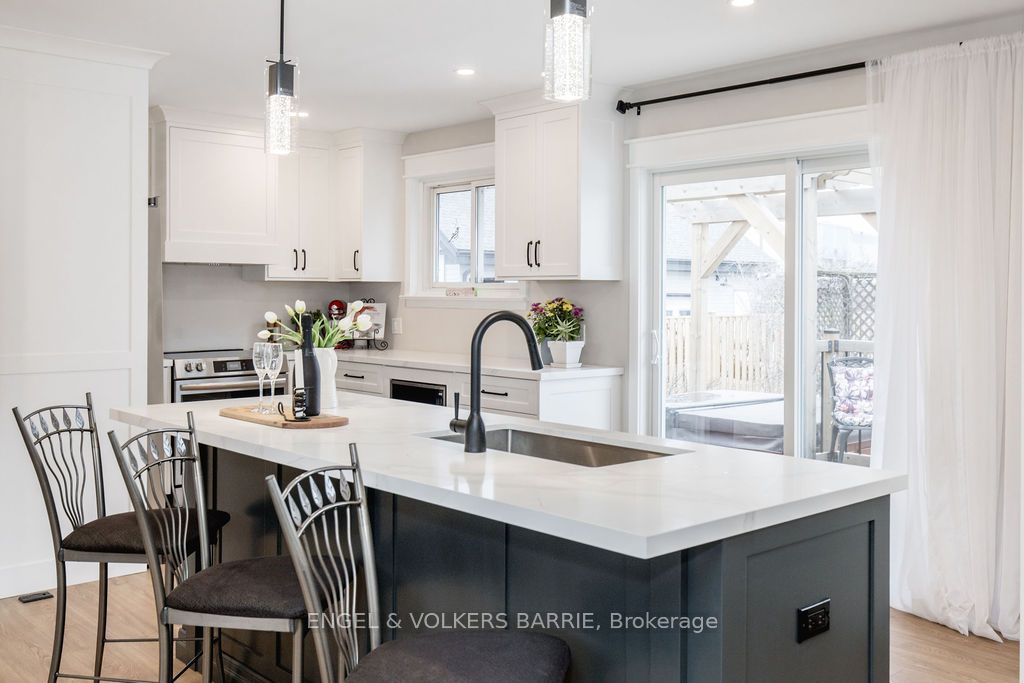 68 Ottaway Avenue Property Photo 4
