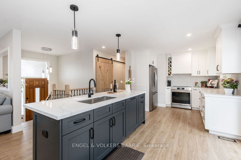 68 Ottaway Avenue Property Photo 8