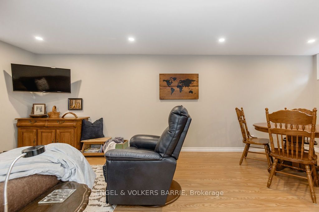 68 Ottaway Avenue Property Photo 21