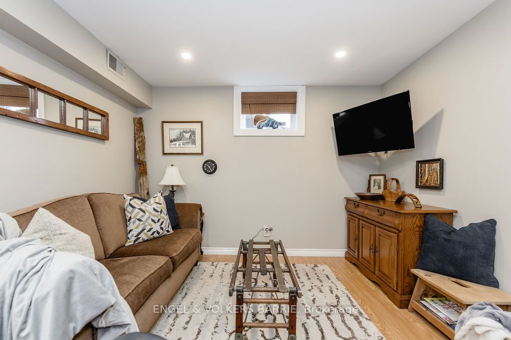 68 Ottaway Avenue Property Photo 22