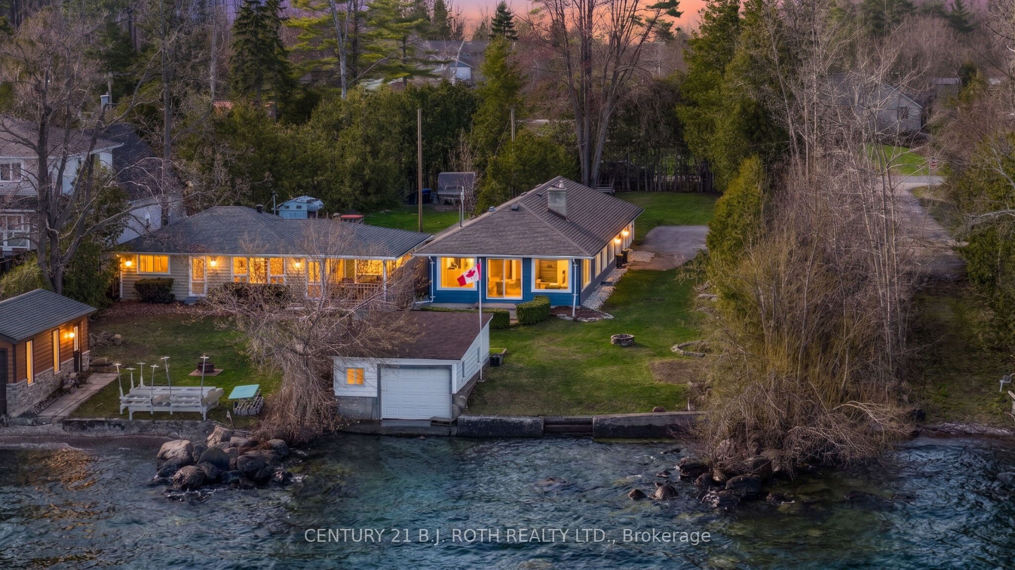 49 Lakeshore Road E Property Photo 1