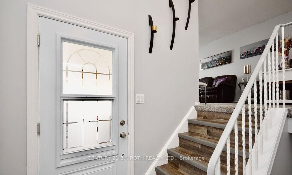 47 D'ambrosio Drive Property Photo 3