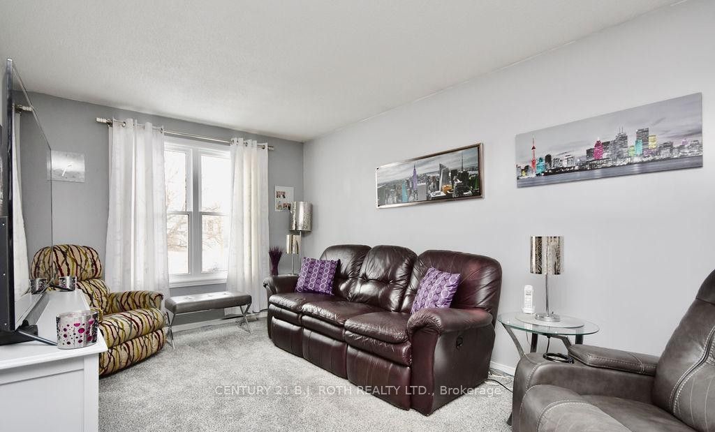 47 D'ambrosio Drive Property Photo 4