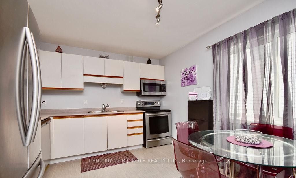 47 D'ambrosio Drive Property Photo 7