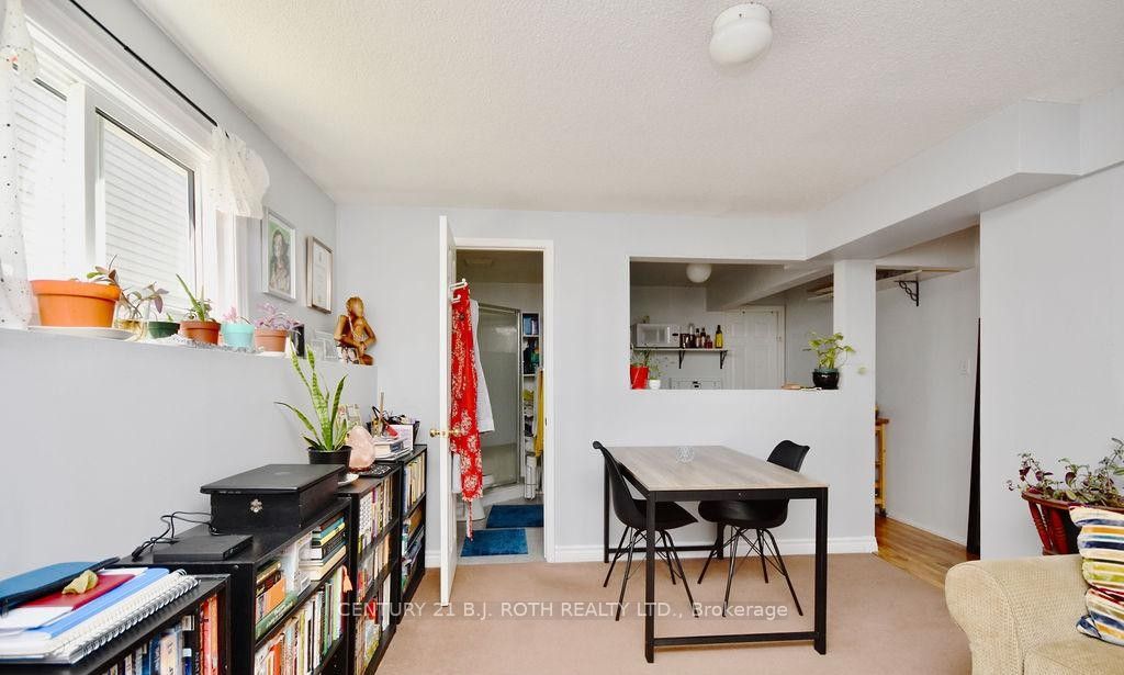 47 D'ambrosio Drive Property Photo 13