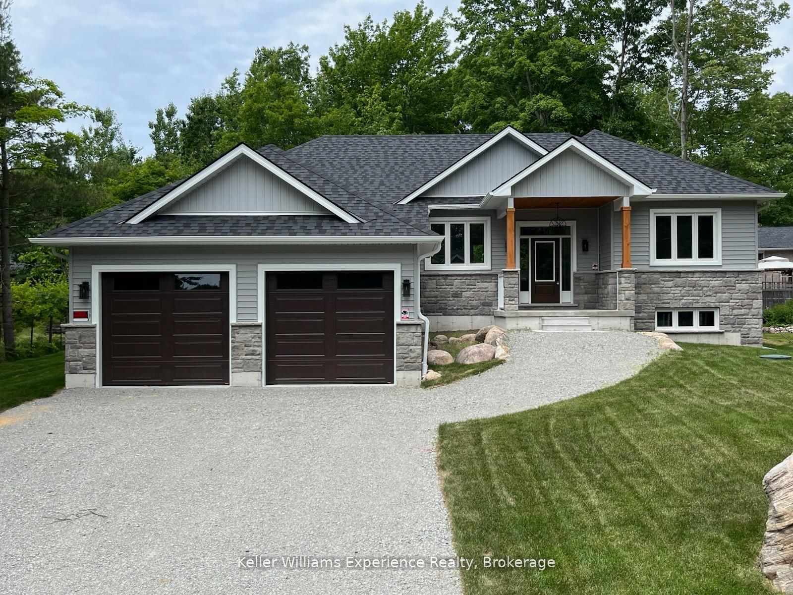 62 Rue Vanier Property Photo 1