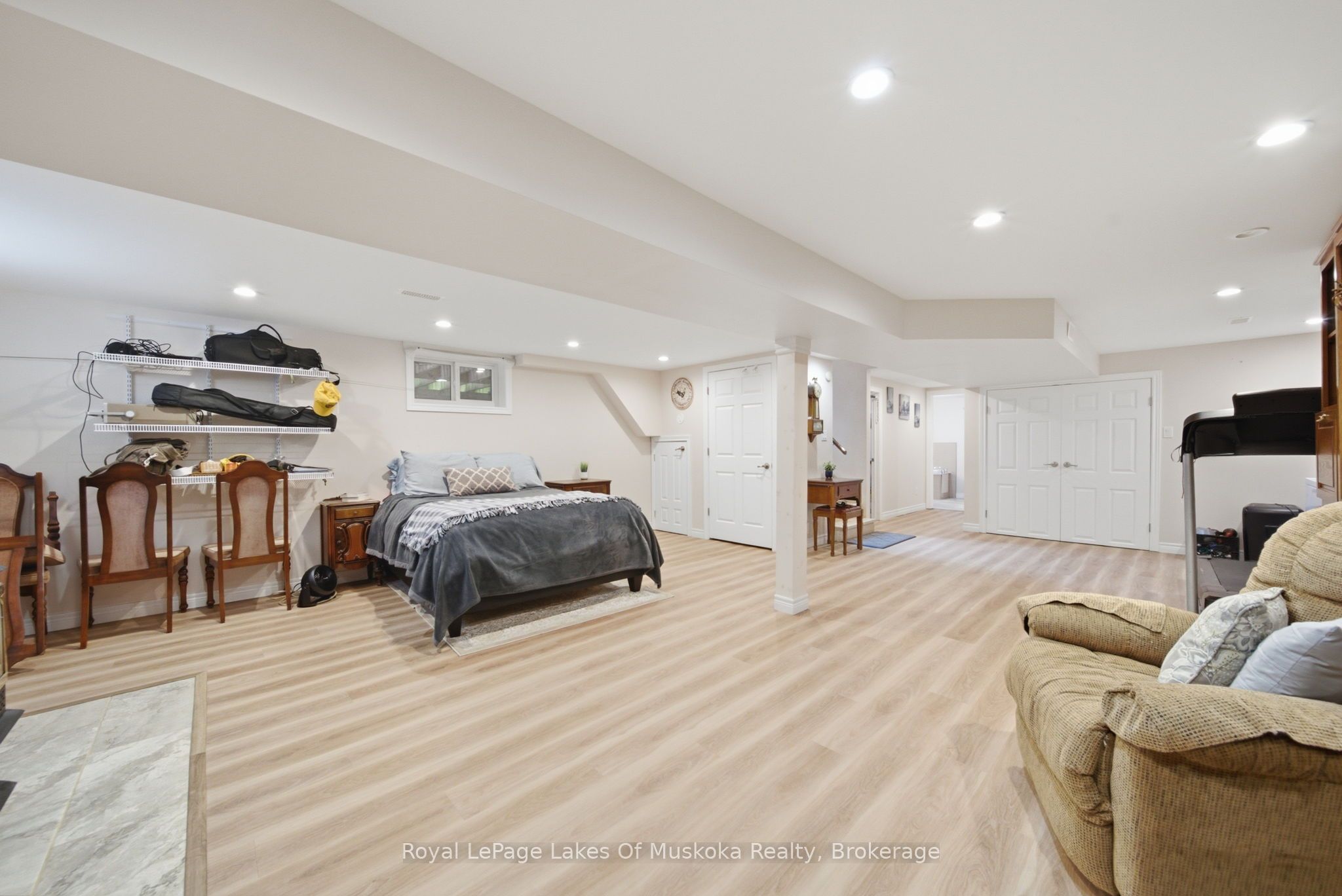 2049 Marchmont Road Property Photo 25