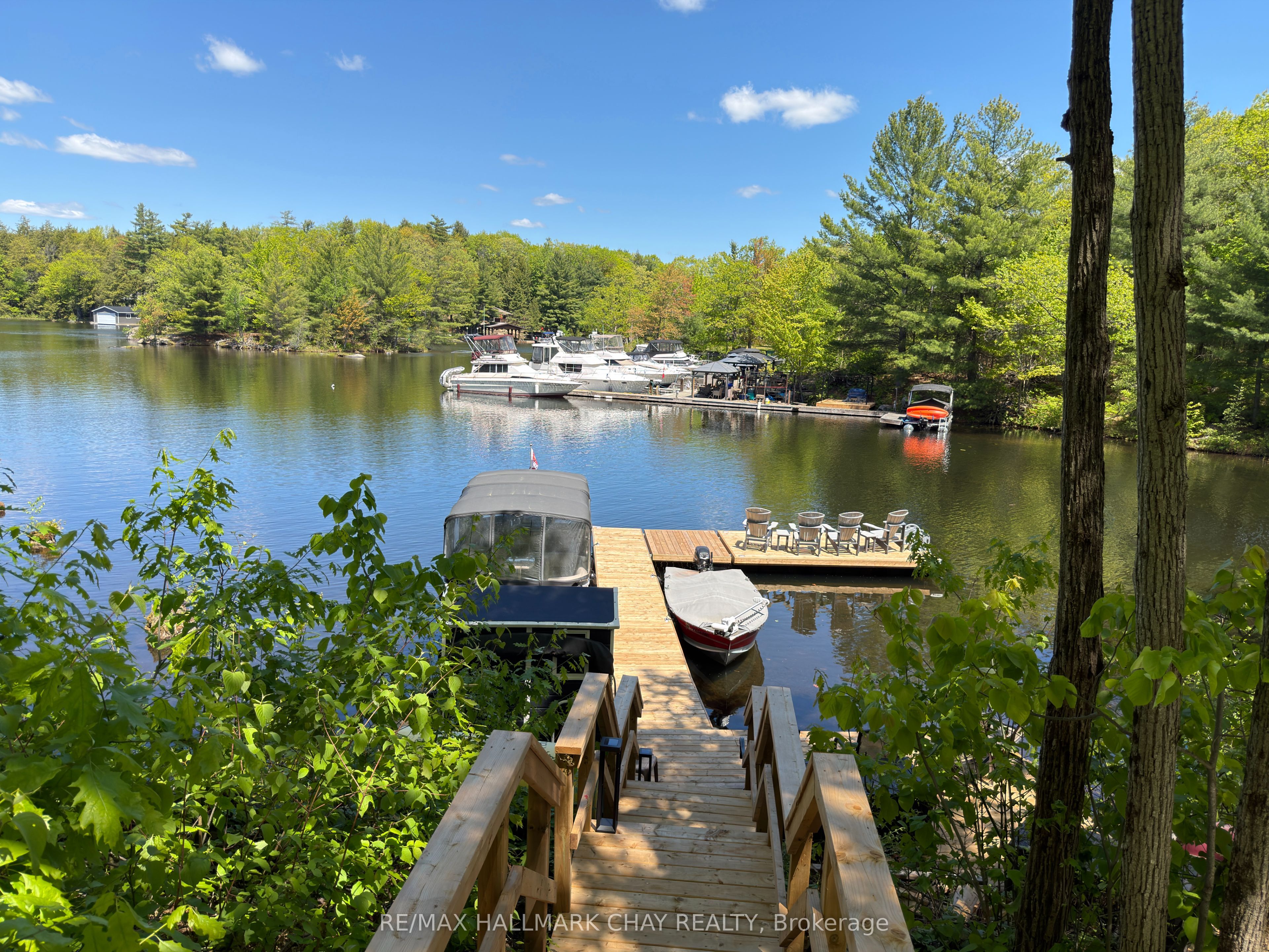 3285 Rockcliffe Court Property Photo 6