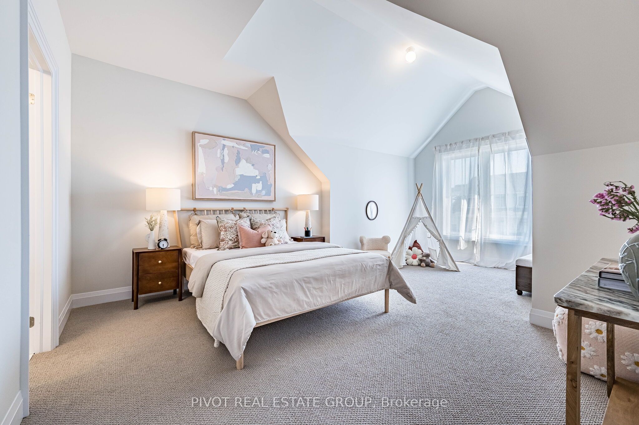 10 Herbert Avenue Property Photo 17
