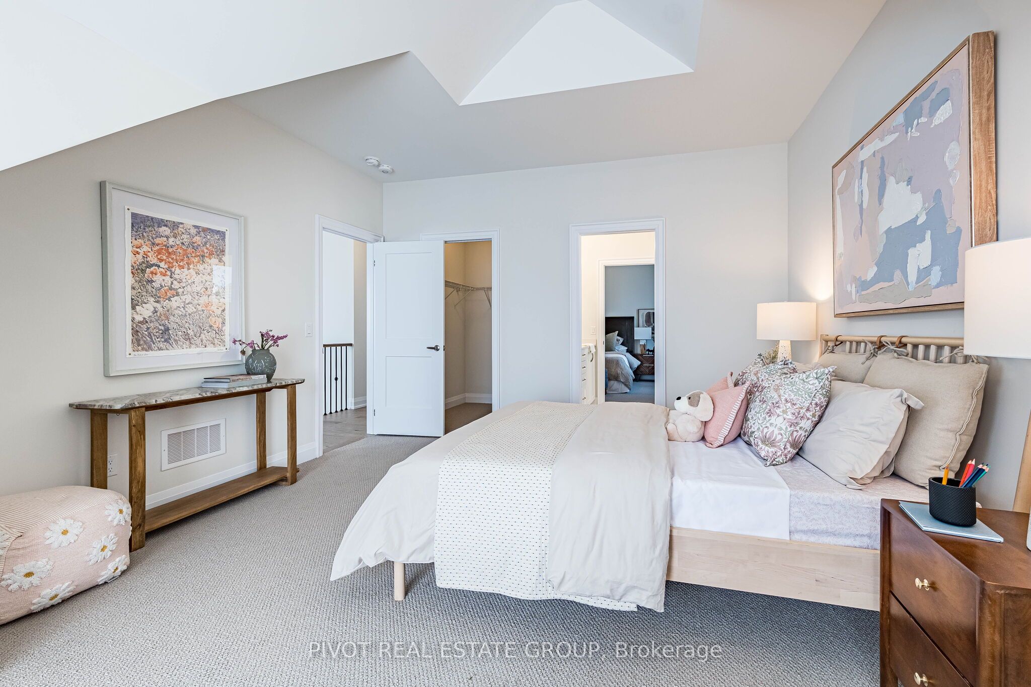 10 Herbert Avenue Property Photo 18