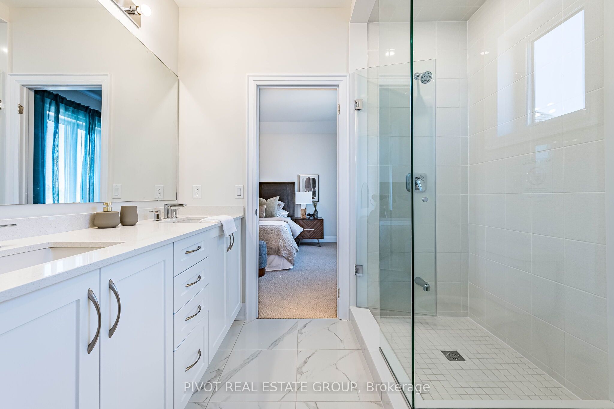 10 Herbert Avenue Property Photo 19