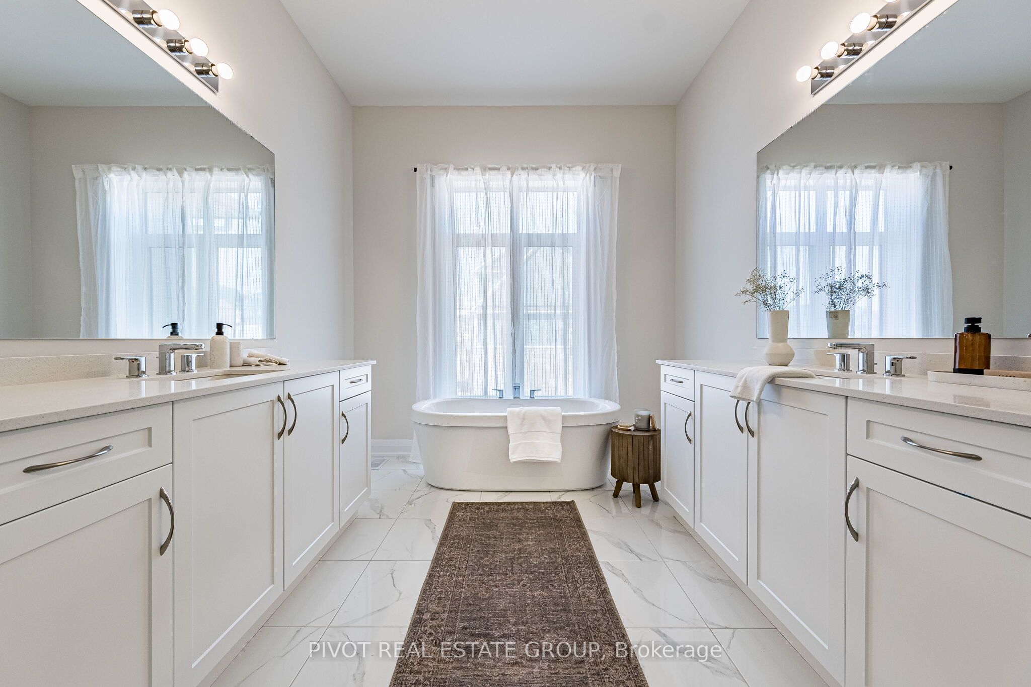 10 Herbert Avenue Property Photo 22