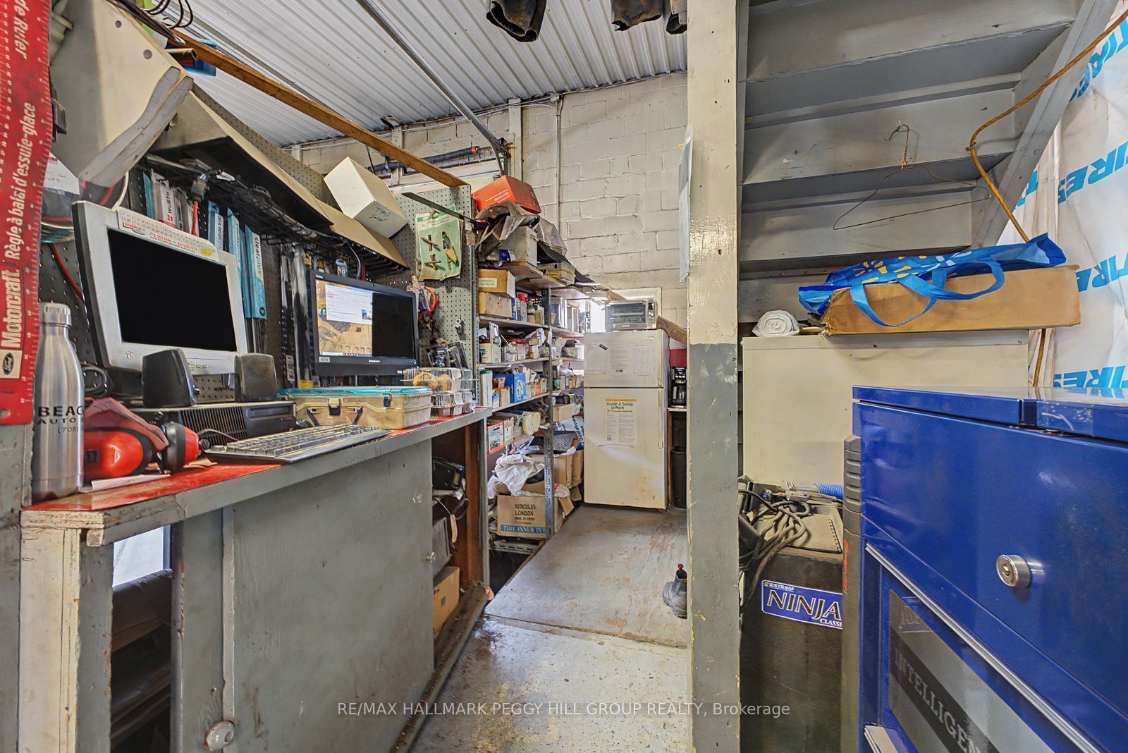 46 Yonge Street S Property Photo 6