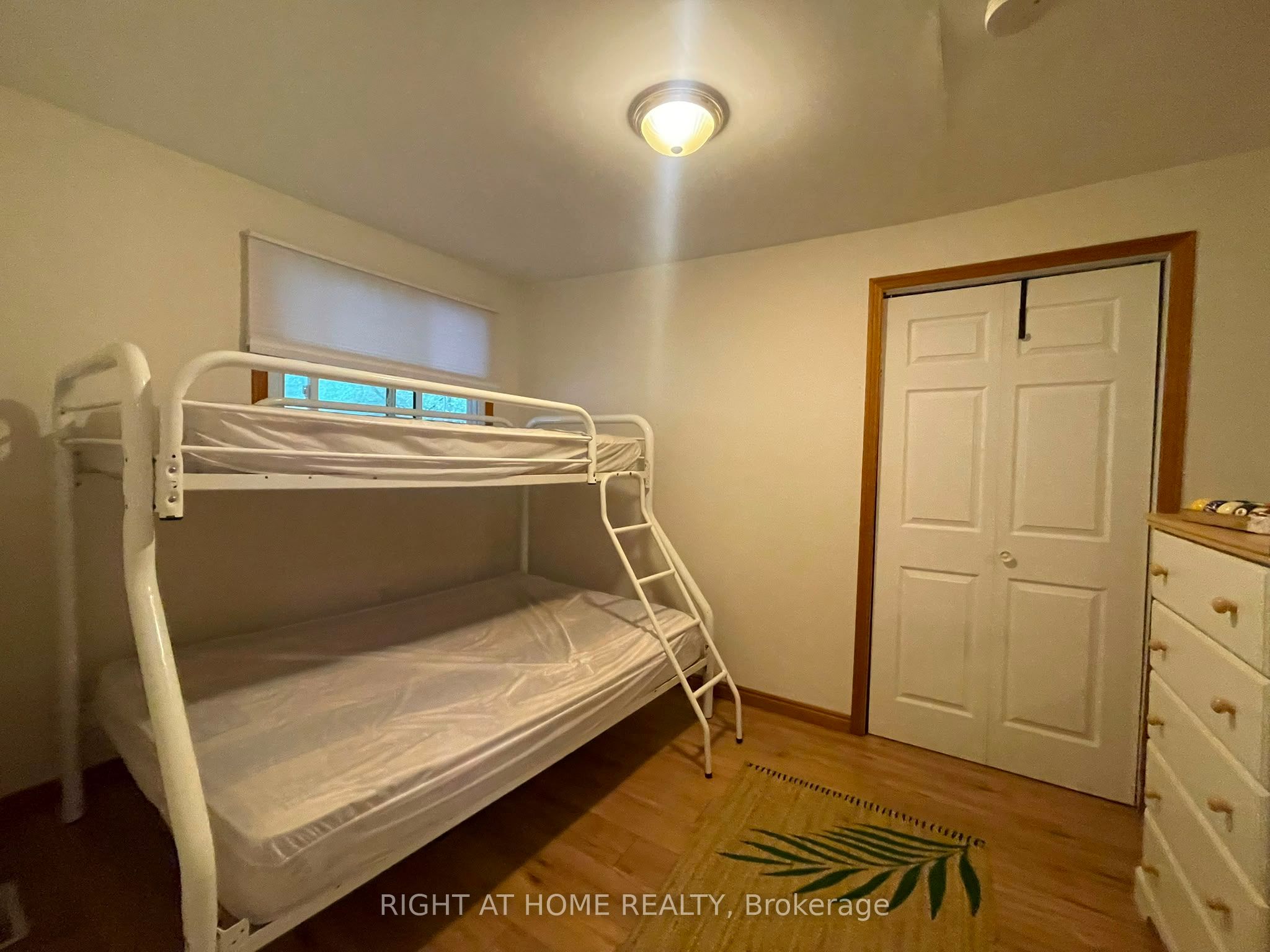 5470 Penetanguishene Road Property Photo 11