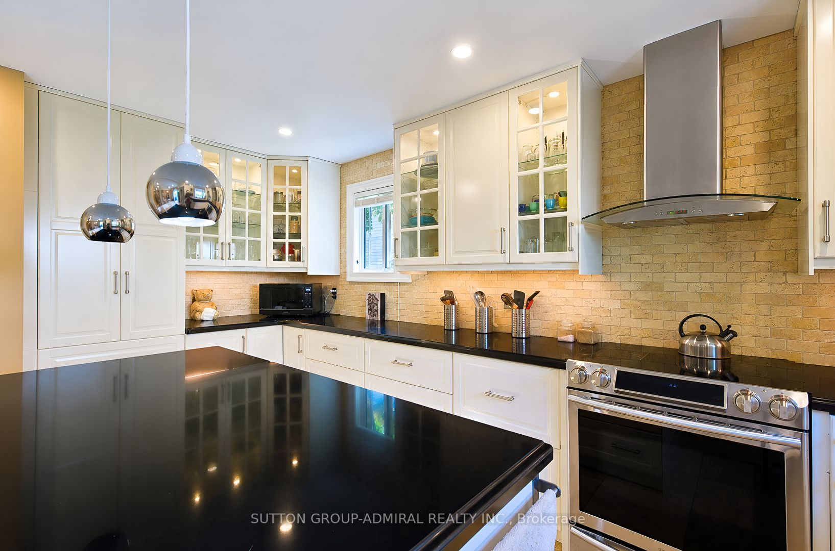 36 Georgian Meadows Drive Property Photo 10