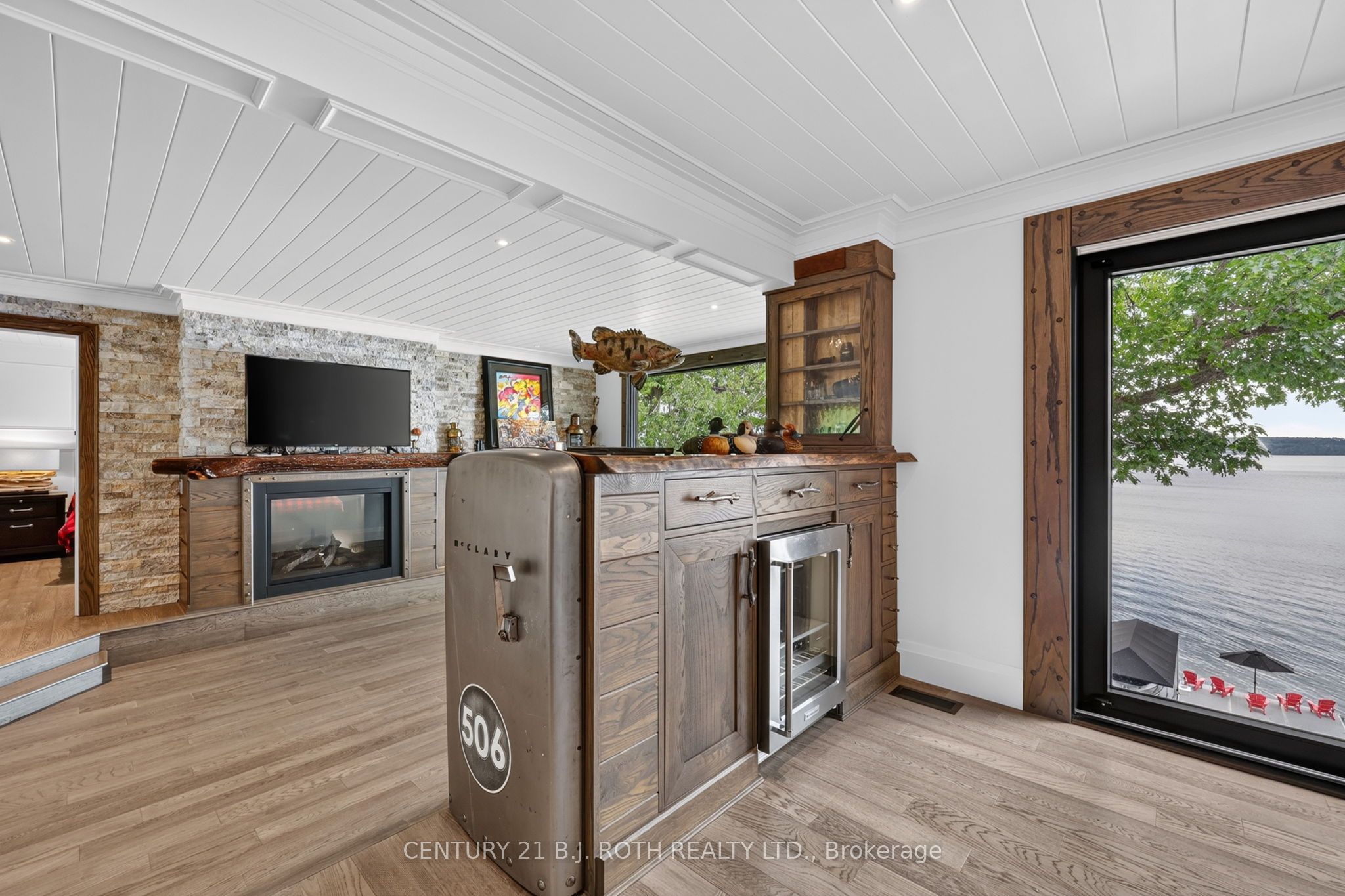 9 Barrie Terrace Property Photo 14