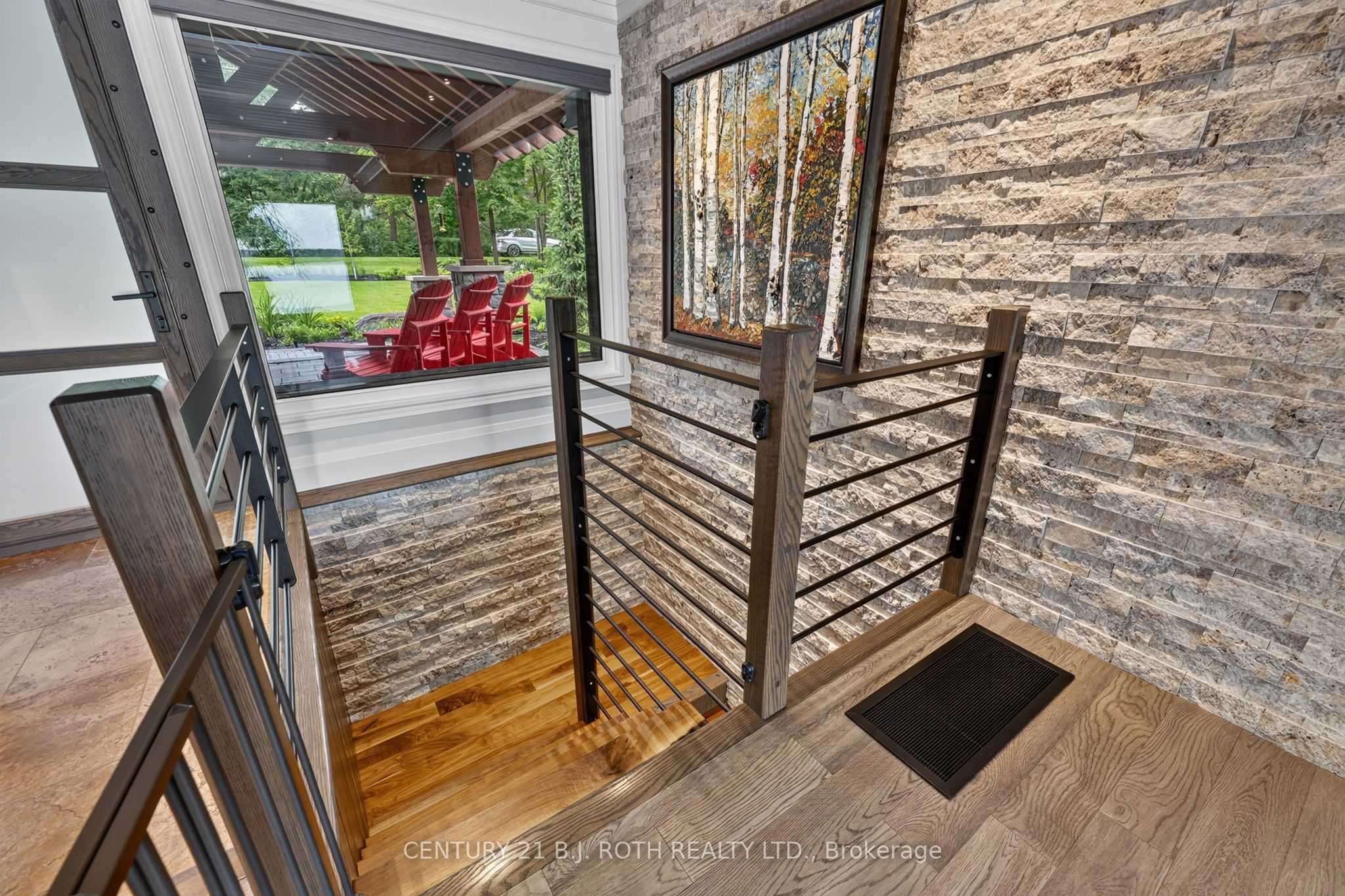 9 Barrie Terrace Property Photo 28