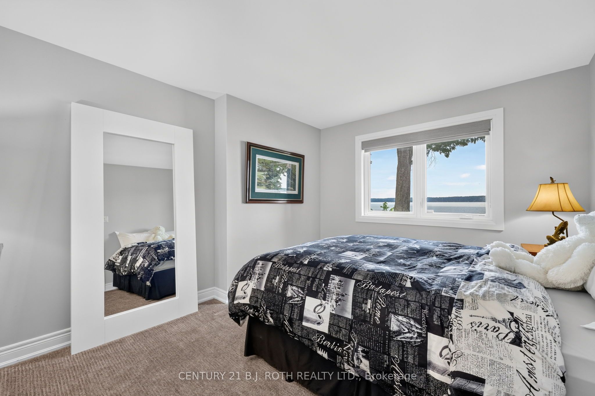 9 Barrie Terrace Property Photo 32