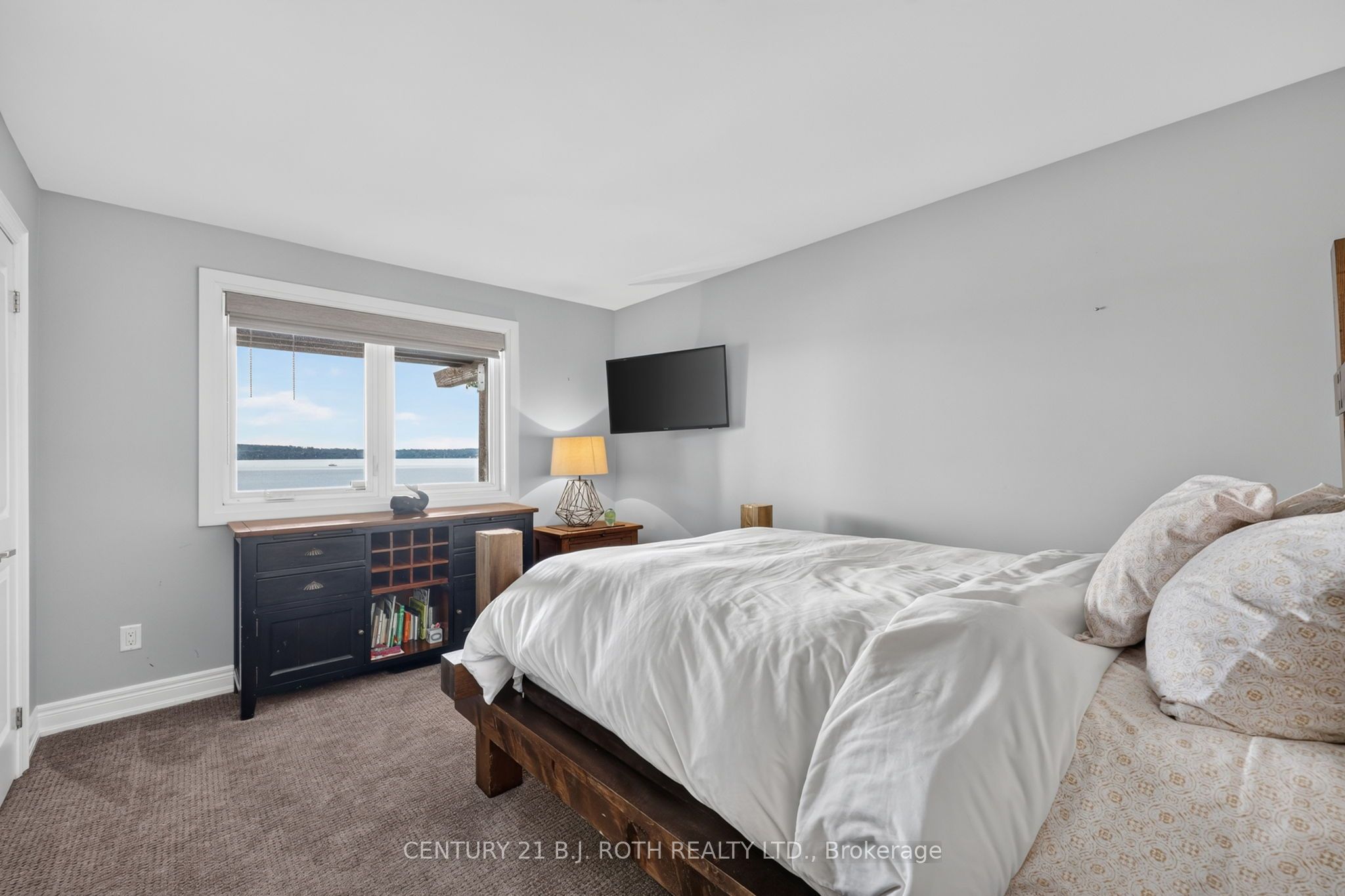 9 Barrie Terrace Property Photo 33