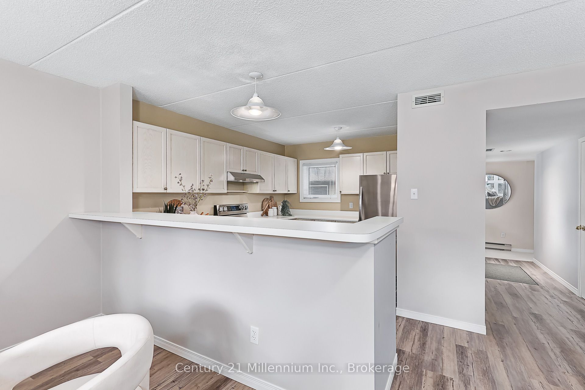 409 Mariners Way Property Photo 9