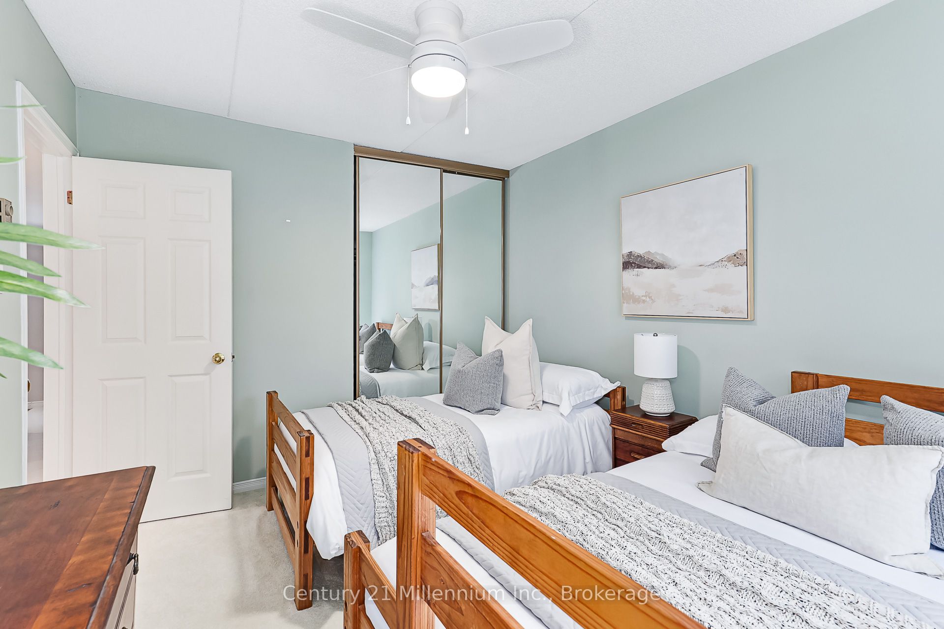 409 Mariners Way Property Photo 18