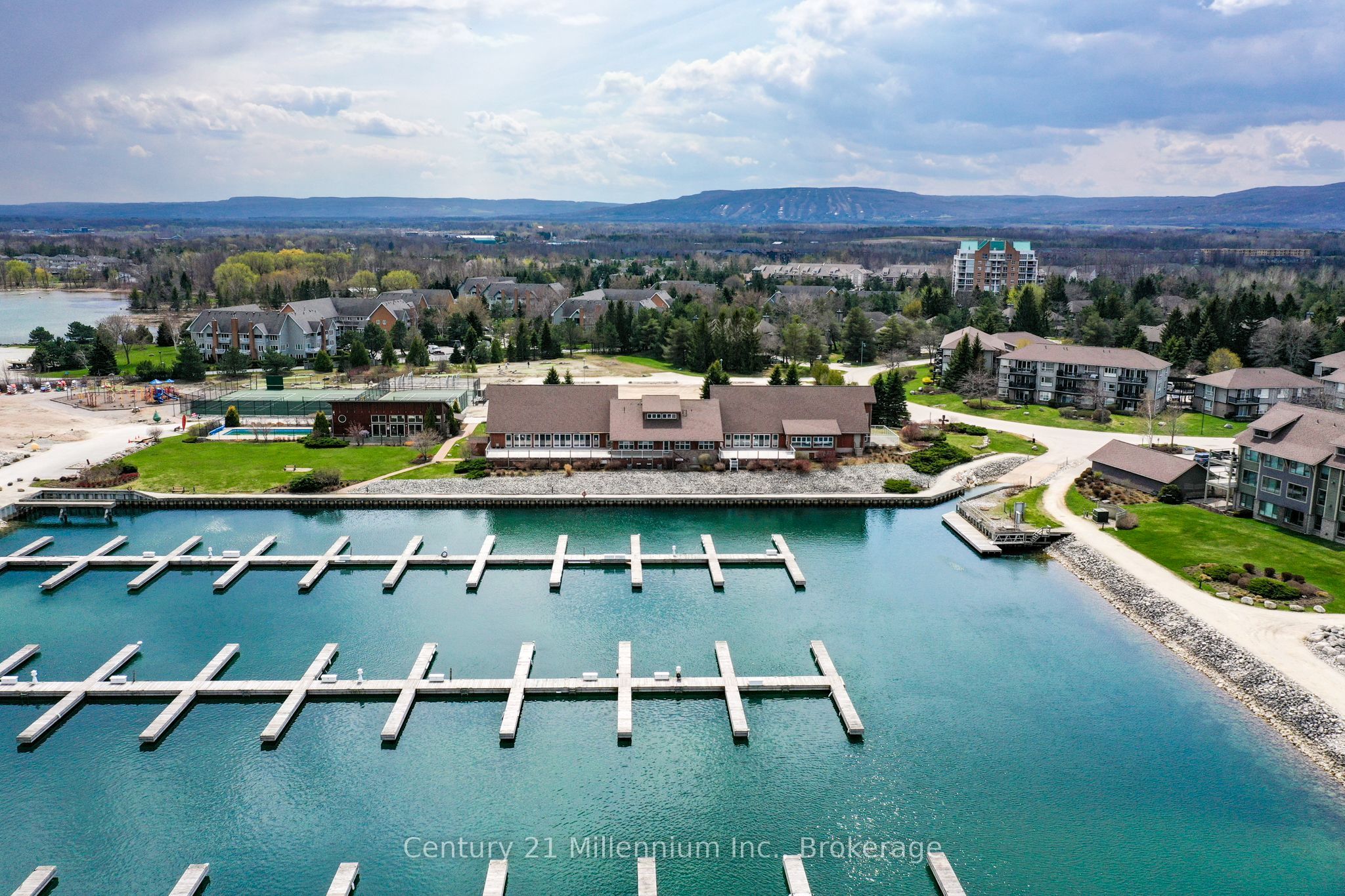 409 Mariners Way Property Photo 28