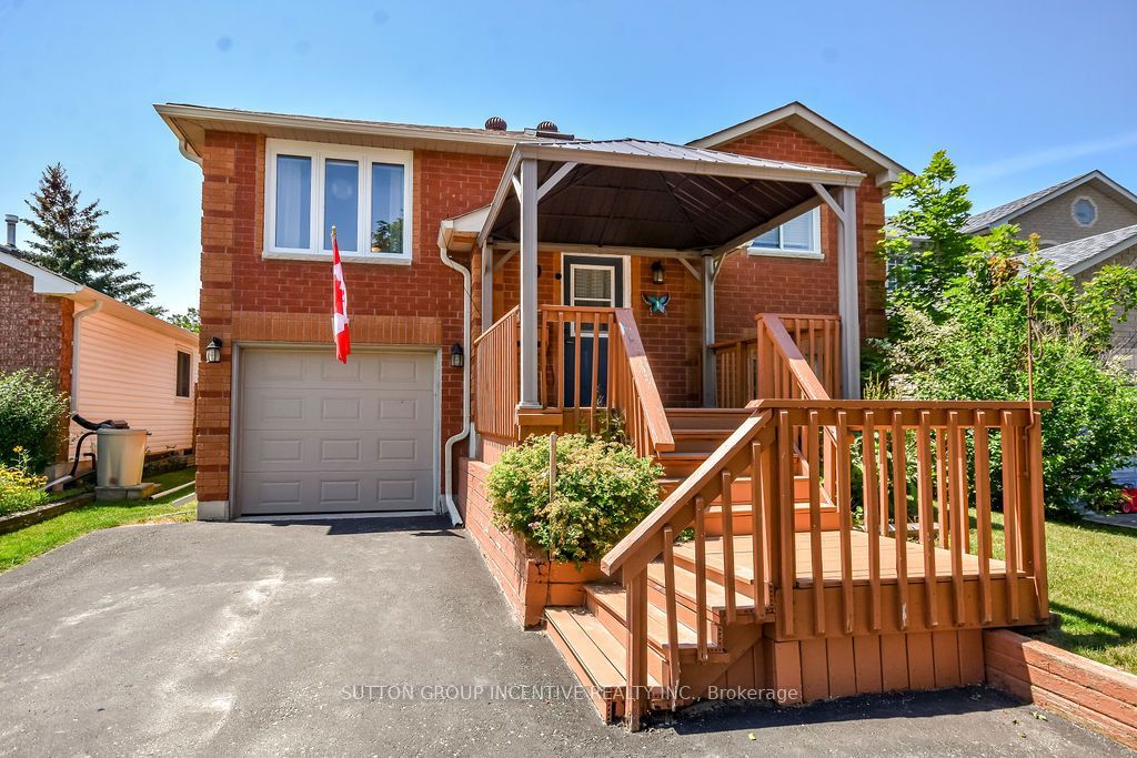 10 Palling Lane Property Photo 2