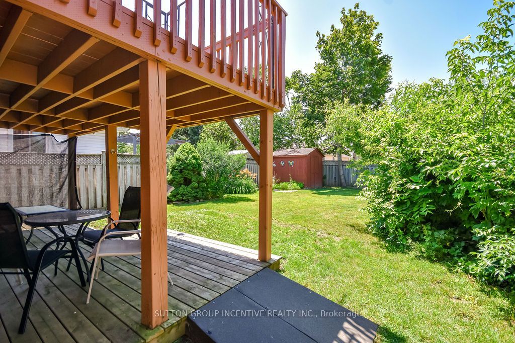 10 Palling Lane Property Photo 6