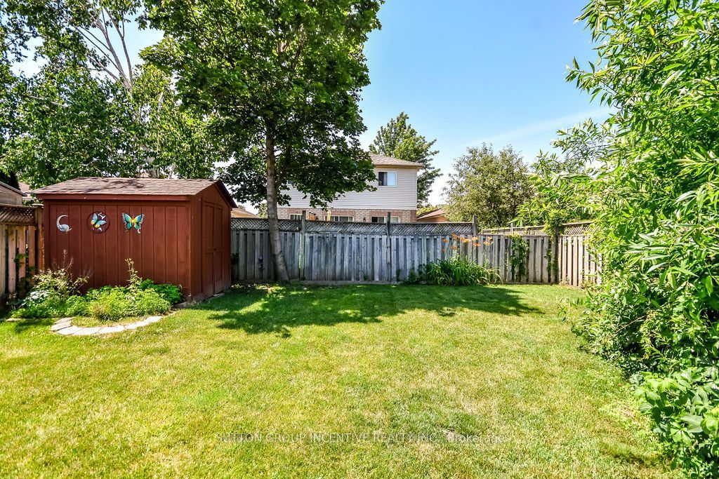 10 Palling Lane Property Photo 8