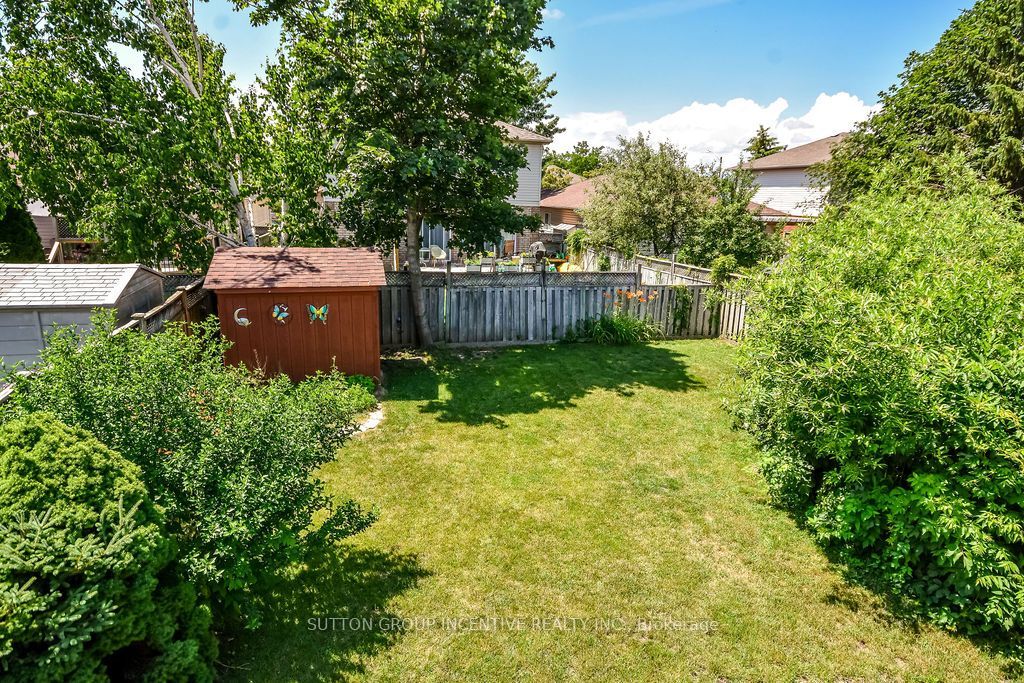 10 Palling Lane Property Photo 12